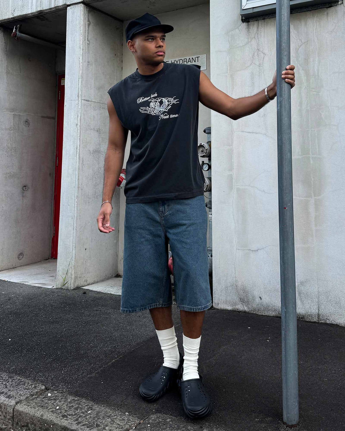 Bad Luck Sleeveless T-Shirt STONE BLACK