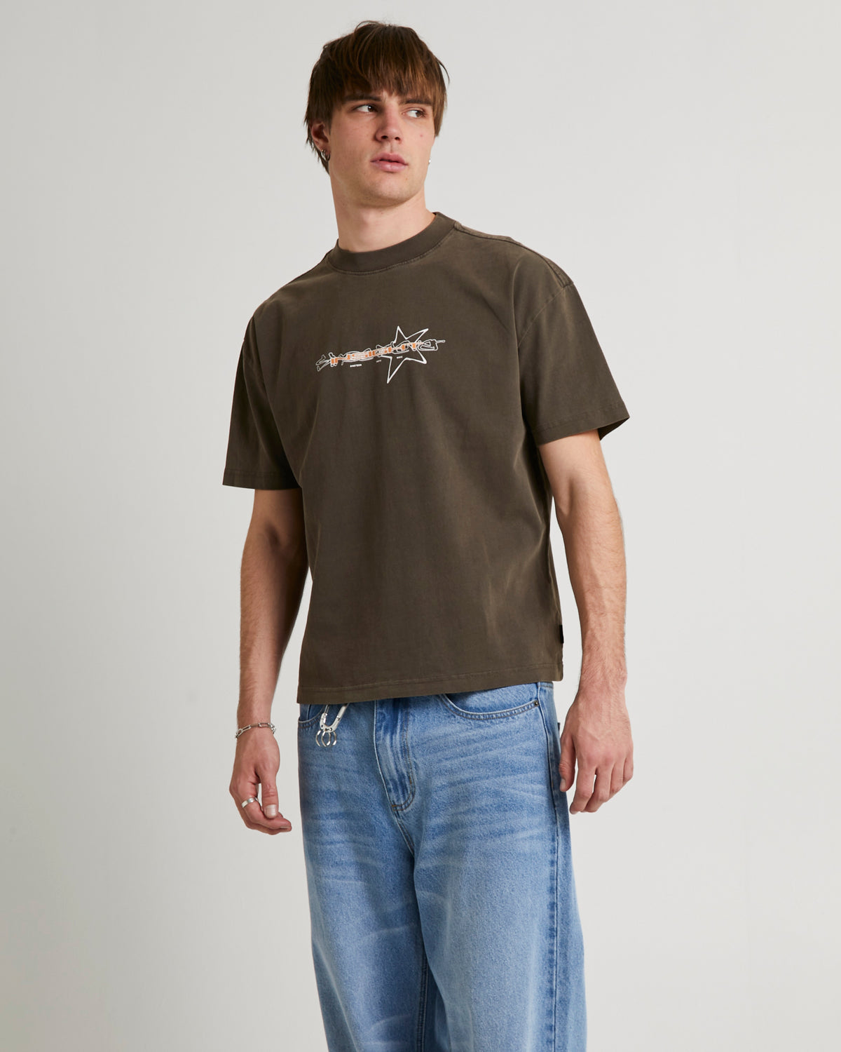 Gaze Cropped T-Shirt UMBER