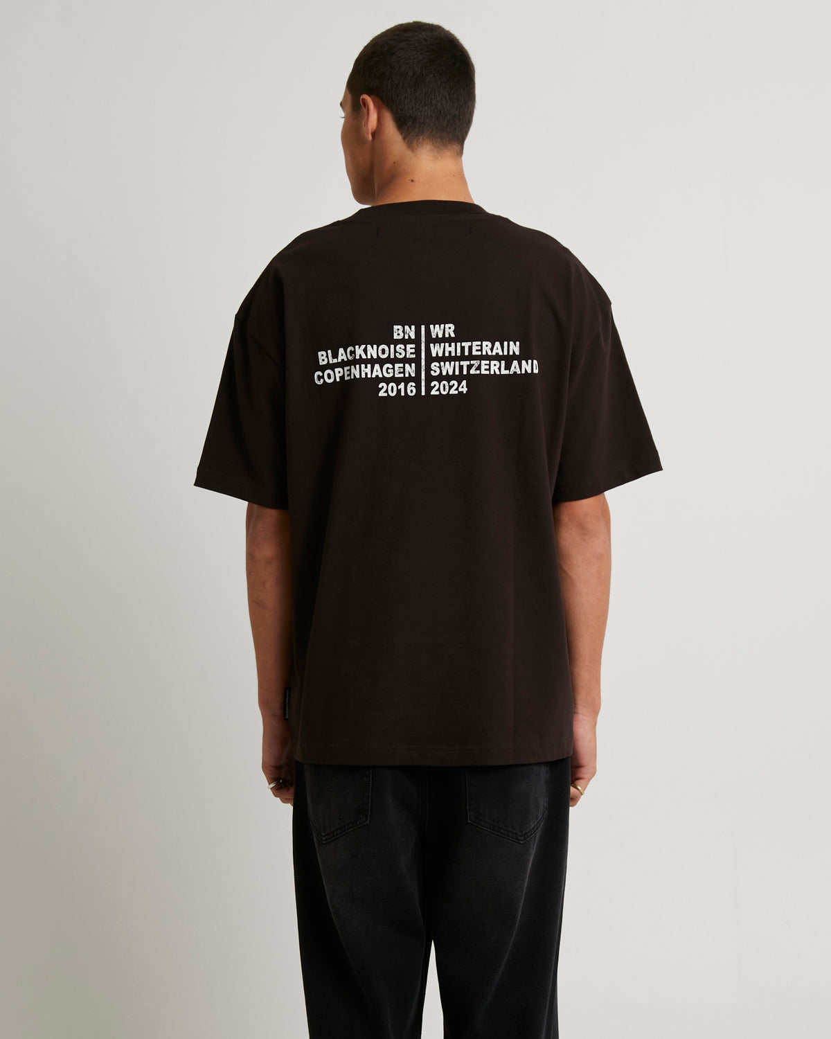 Tour Short Sleeve T-Shirt BROWN