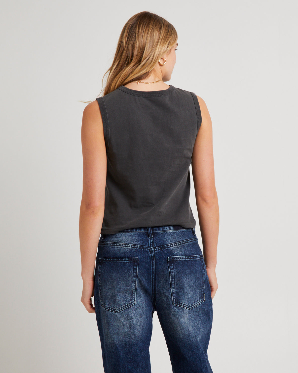 Gaze Y2K Muscle Tank CHARCOAL