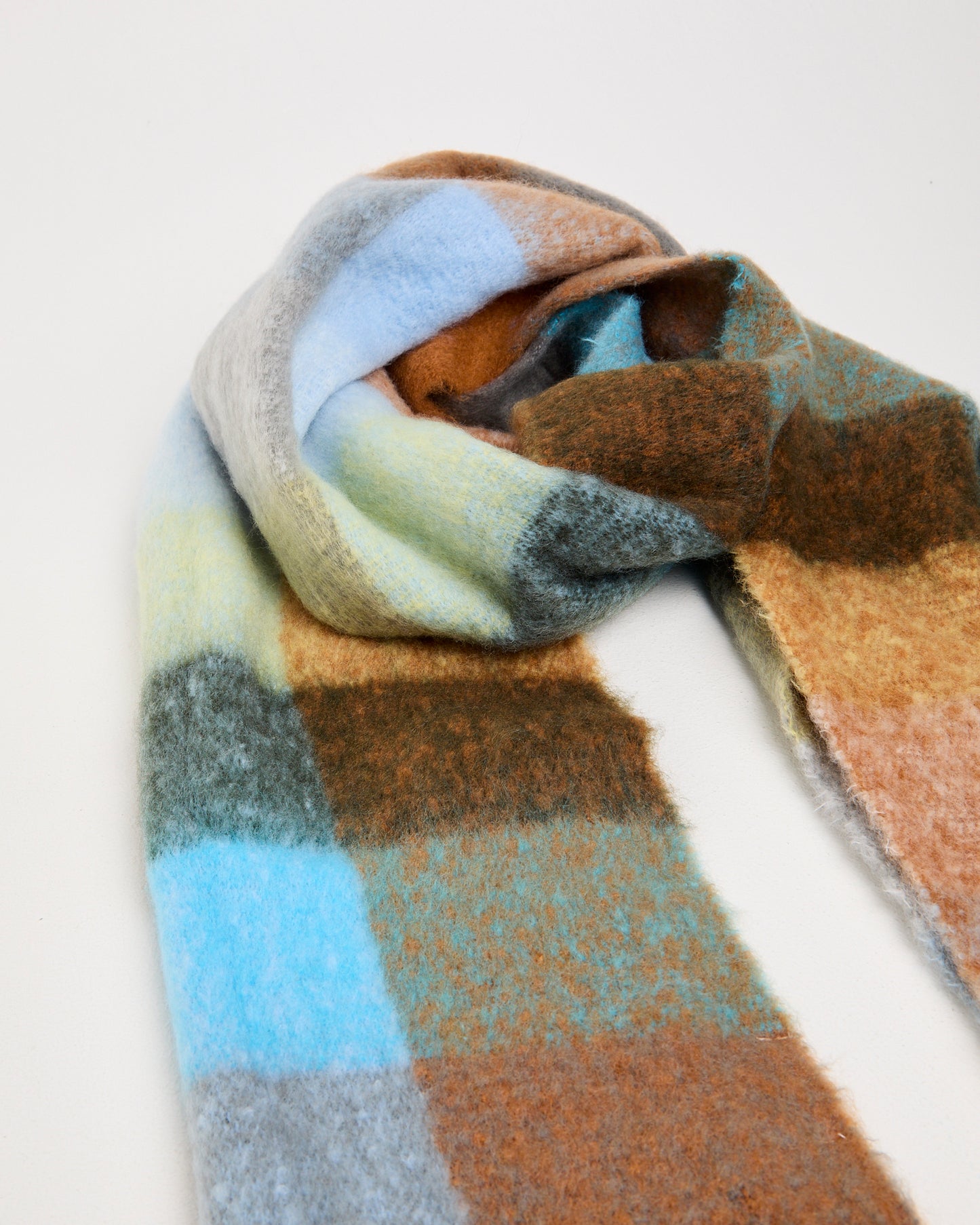 Andrea Scarf