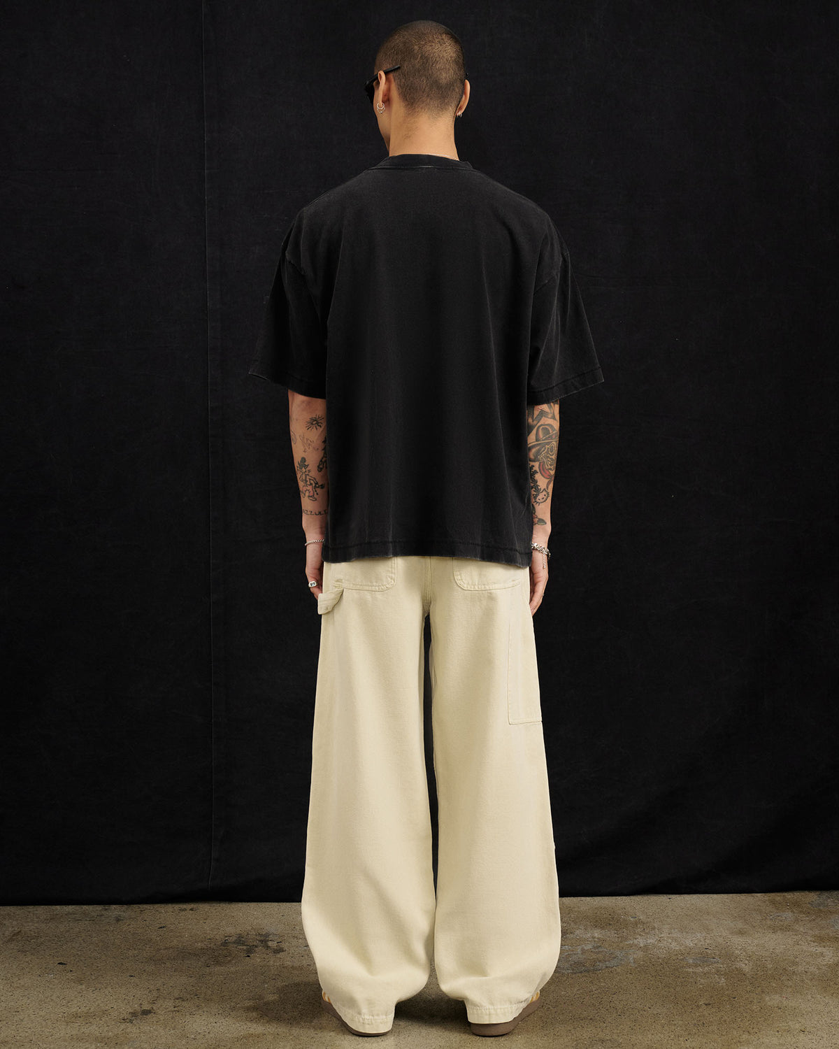 Motel Swimming Pool T-Shirt WASHED BLACK