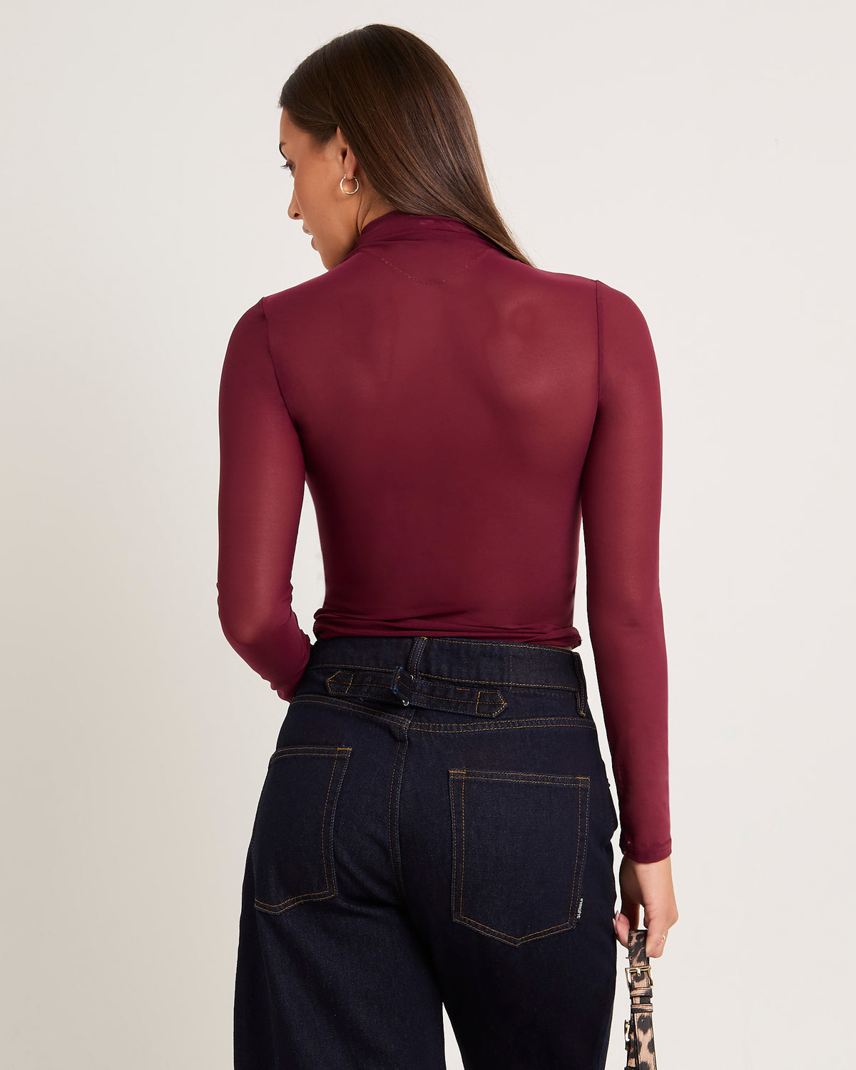 Tae Twist Detail Mesh Turtleneck DEEP WINE