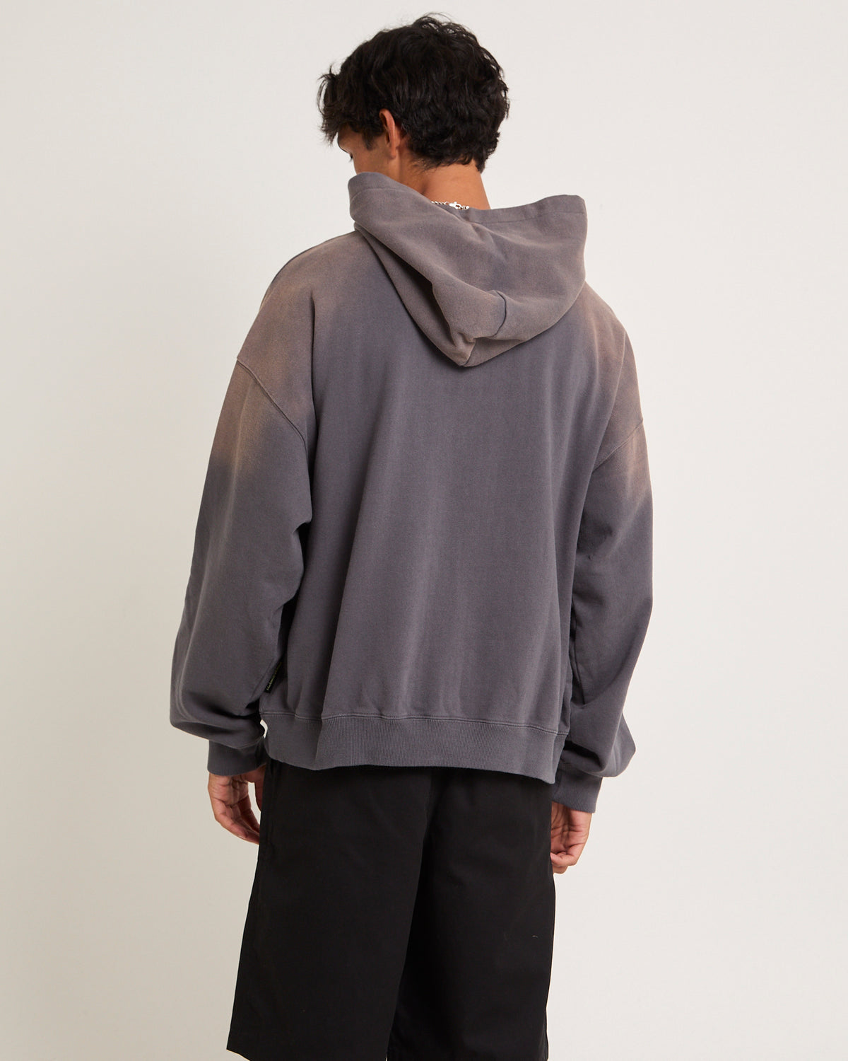 Spray Zip Hoodie CHARCOAL