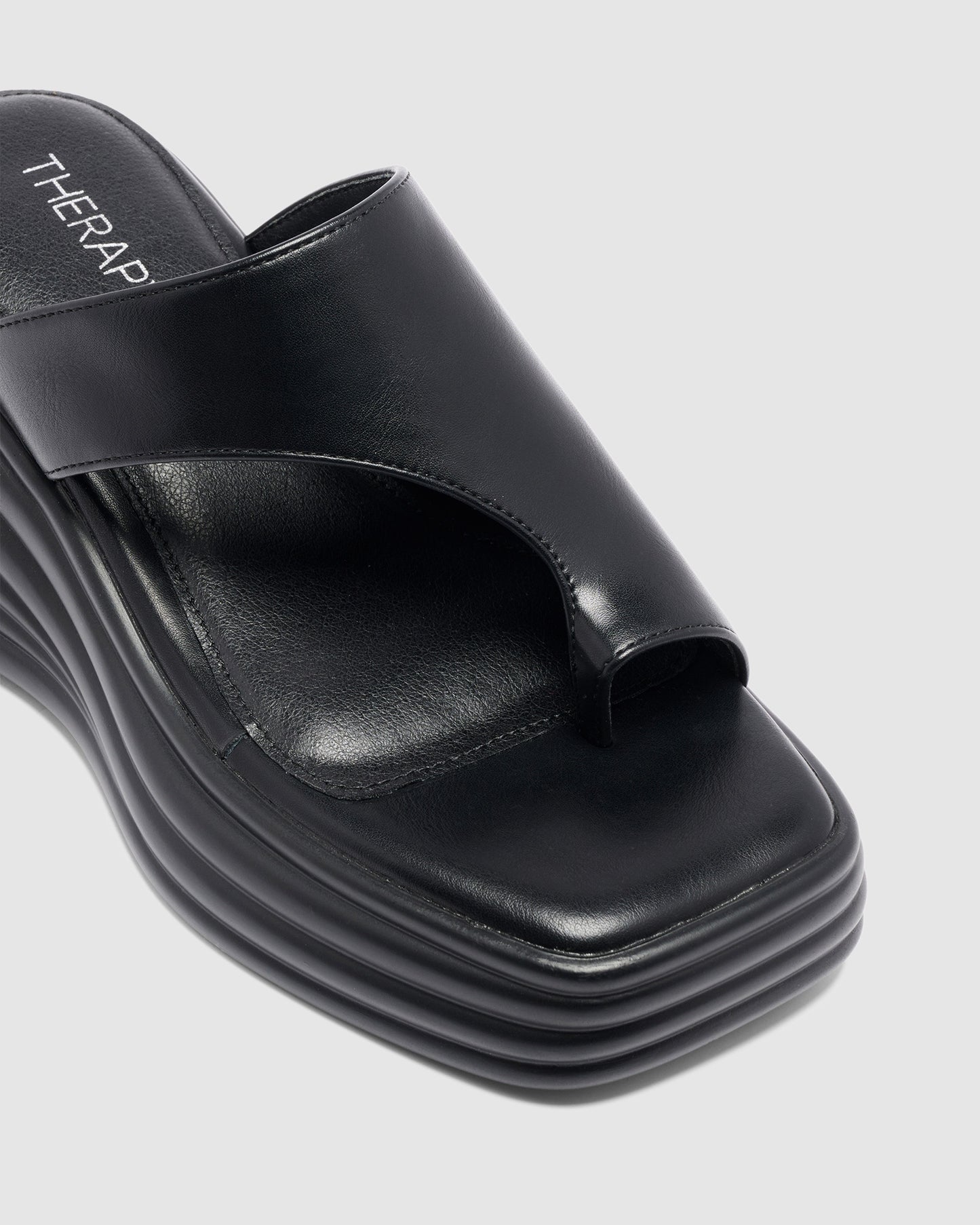 Finale Wedge Sandal