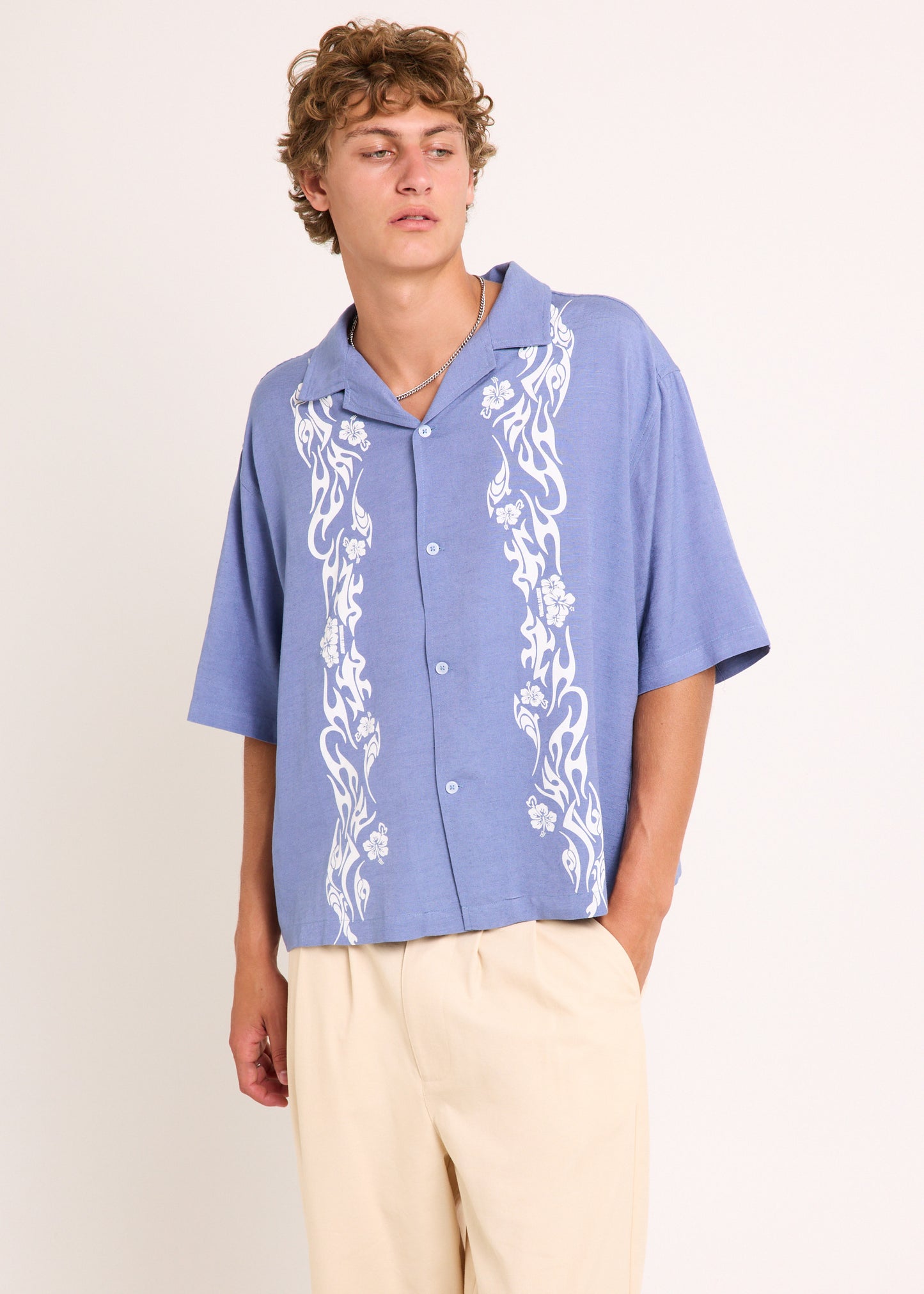 Wreath Resort Shirt