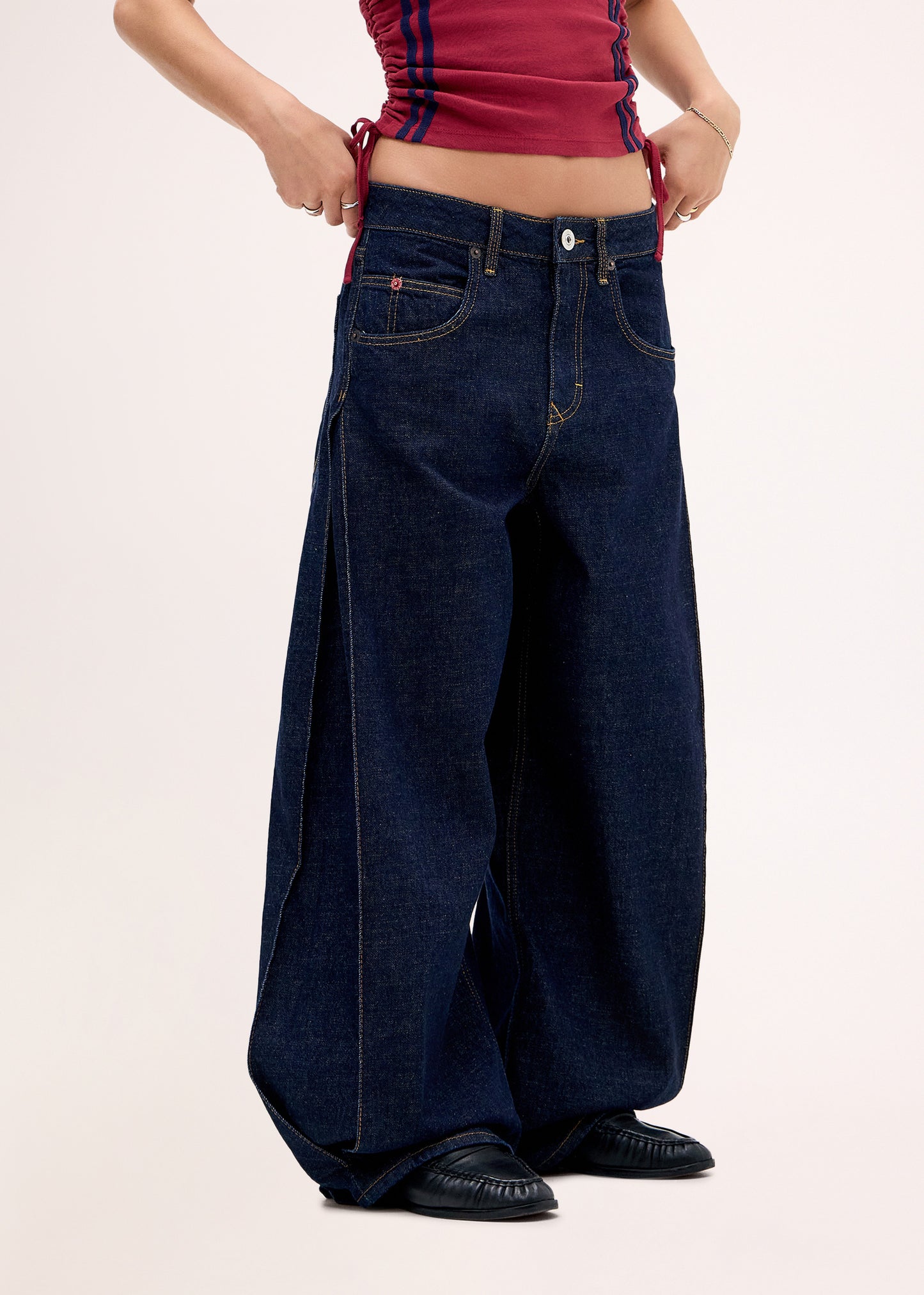 BDG Jaya Pleated Denim Jeans