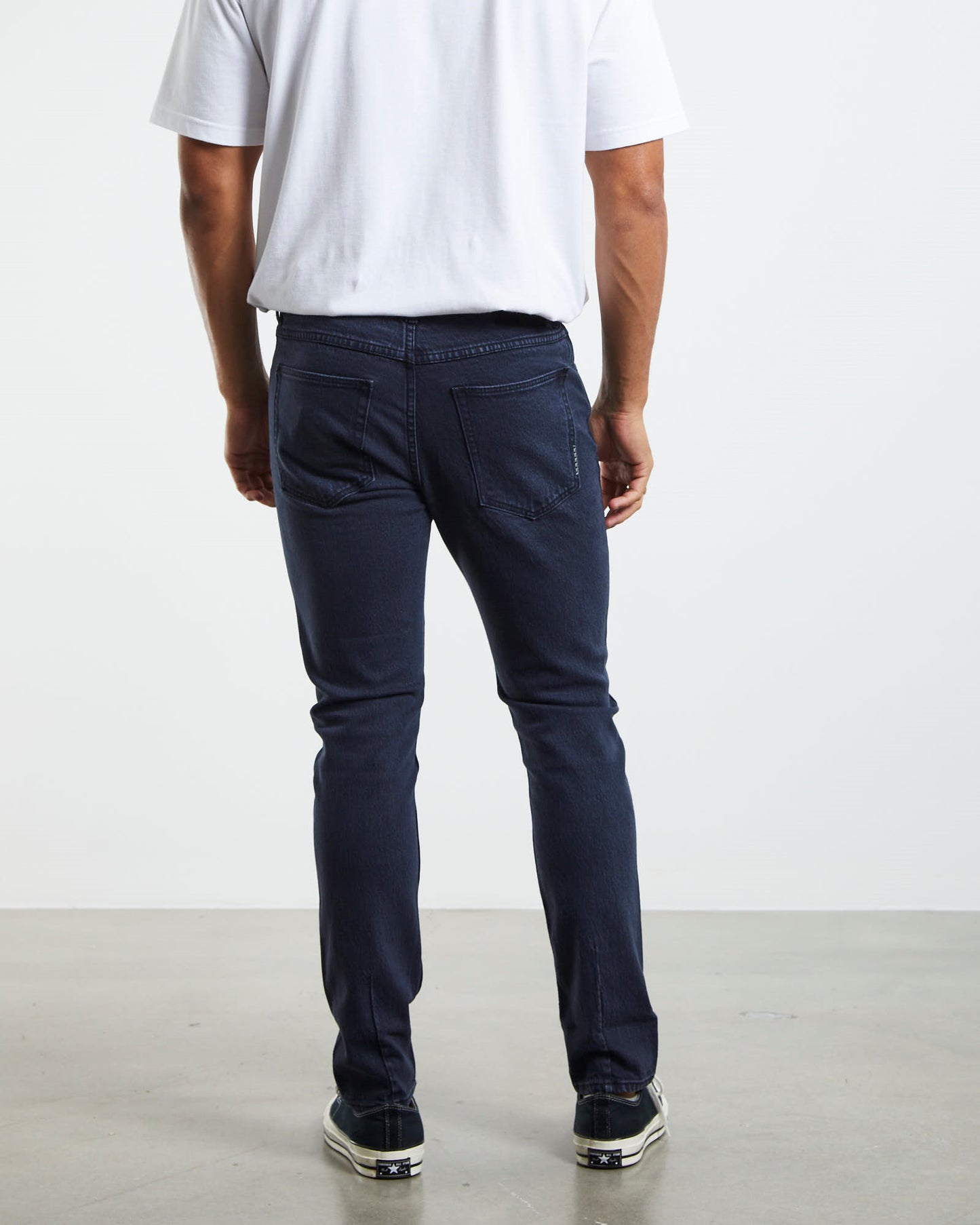 Ray Tapered Slim Denim Jeans Pistol