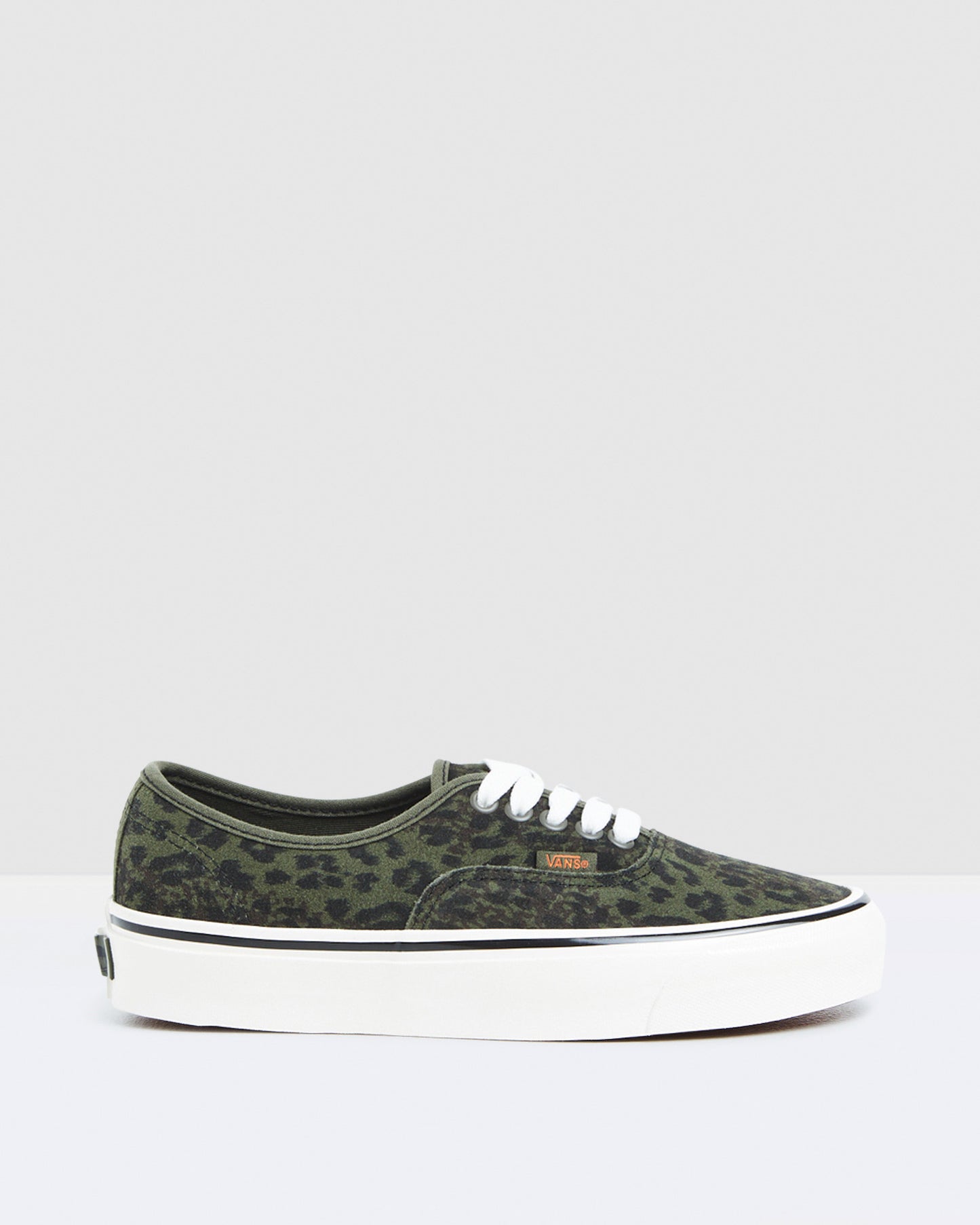 Anaheim Factory Authentic 44 DX Sneakers Leopard Camo/Grape Leaf