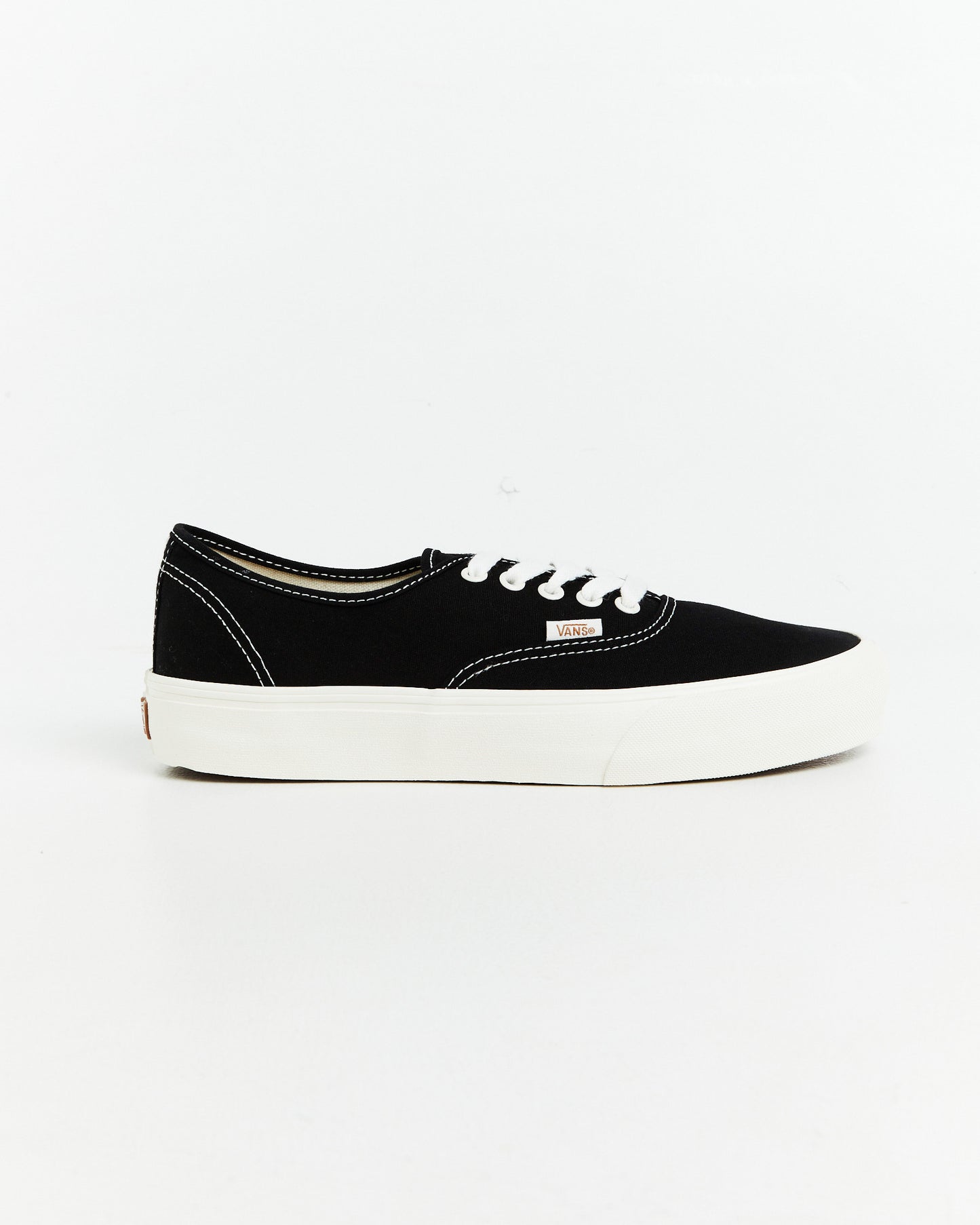 Authentic VR3 Marshmallow Black