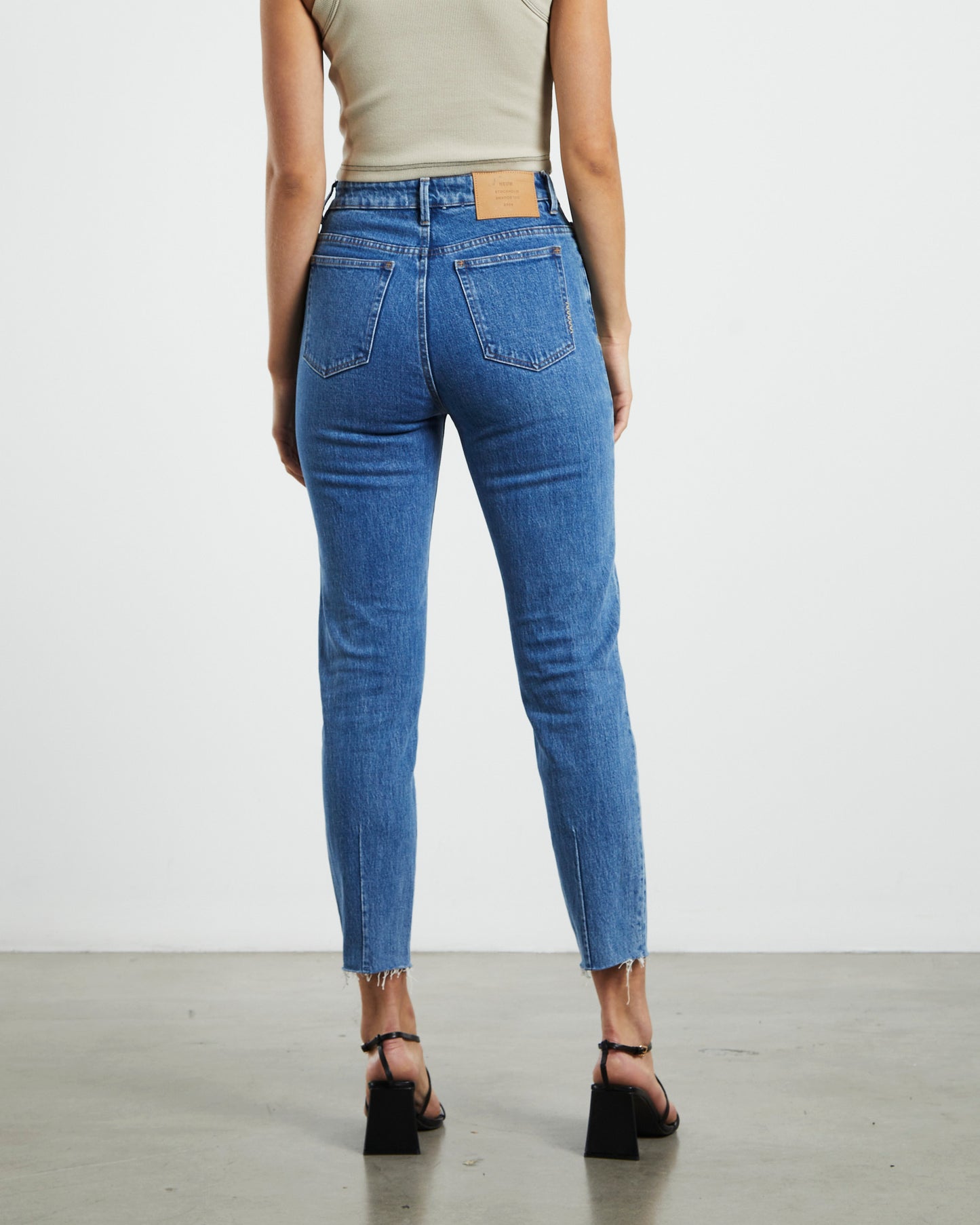 Lola Mom Jeans