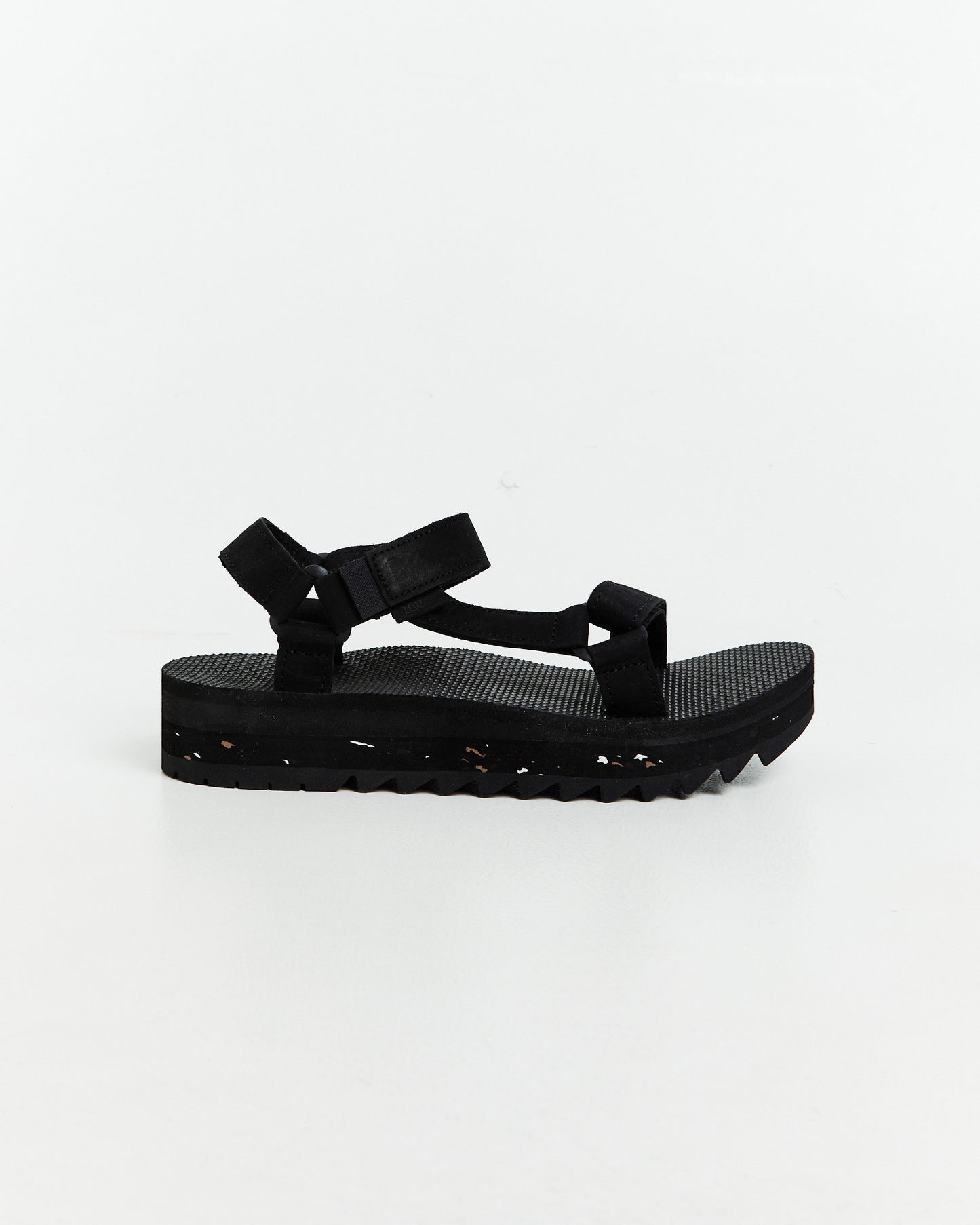 W Universal Ceres Sandals Black