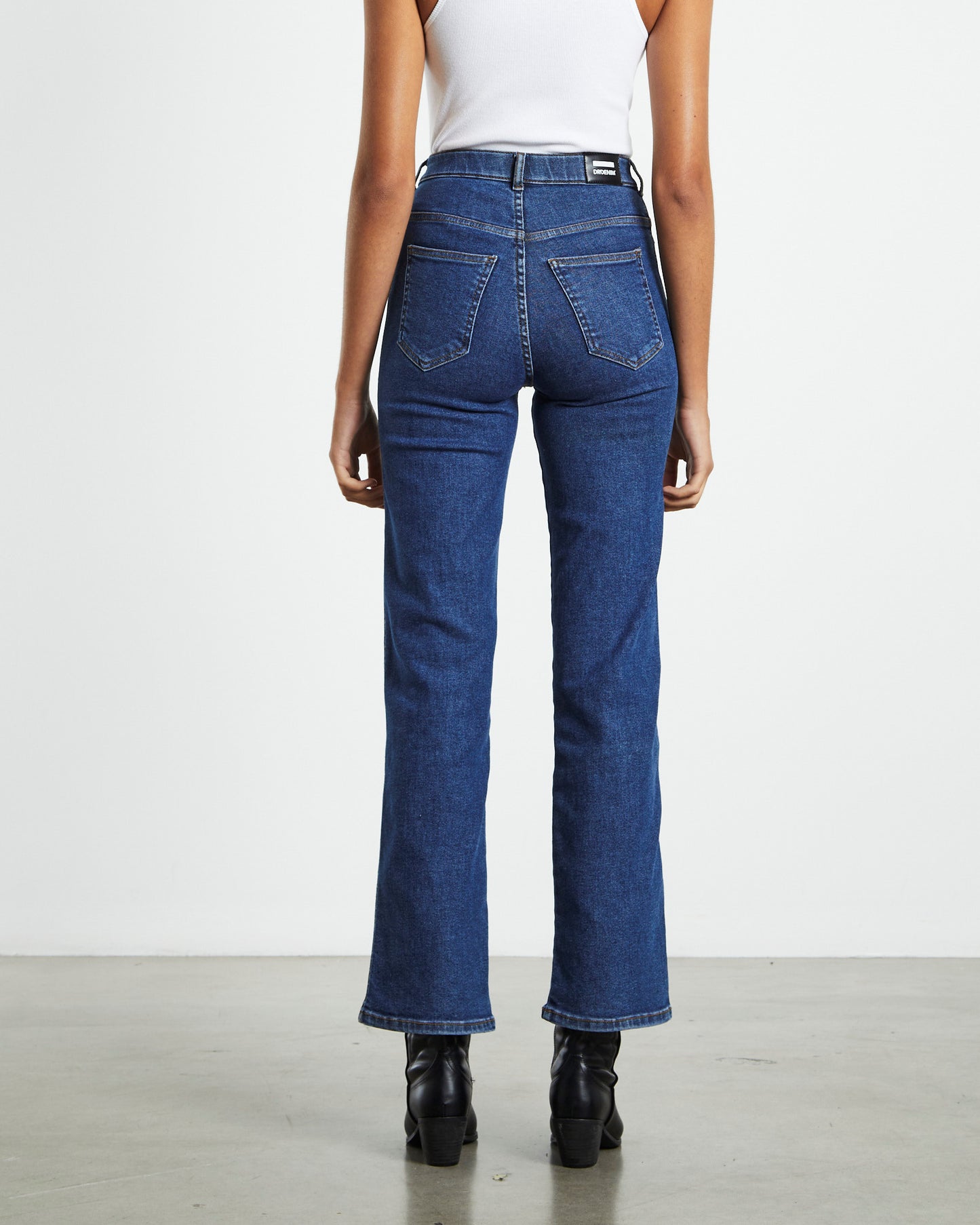 Moxy Straight Jeans Cape Dark Plain