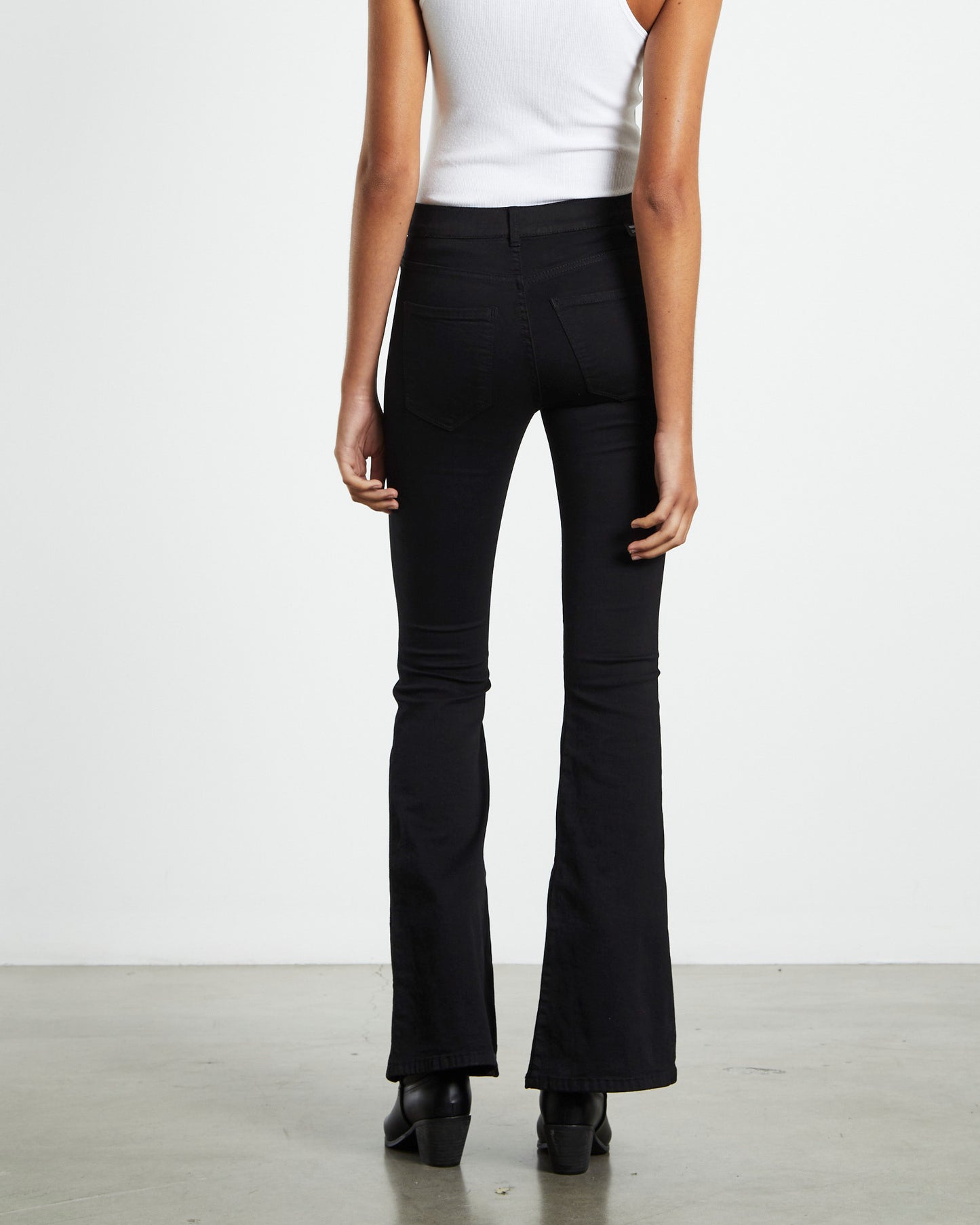 Macy Flare Jeans Black