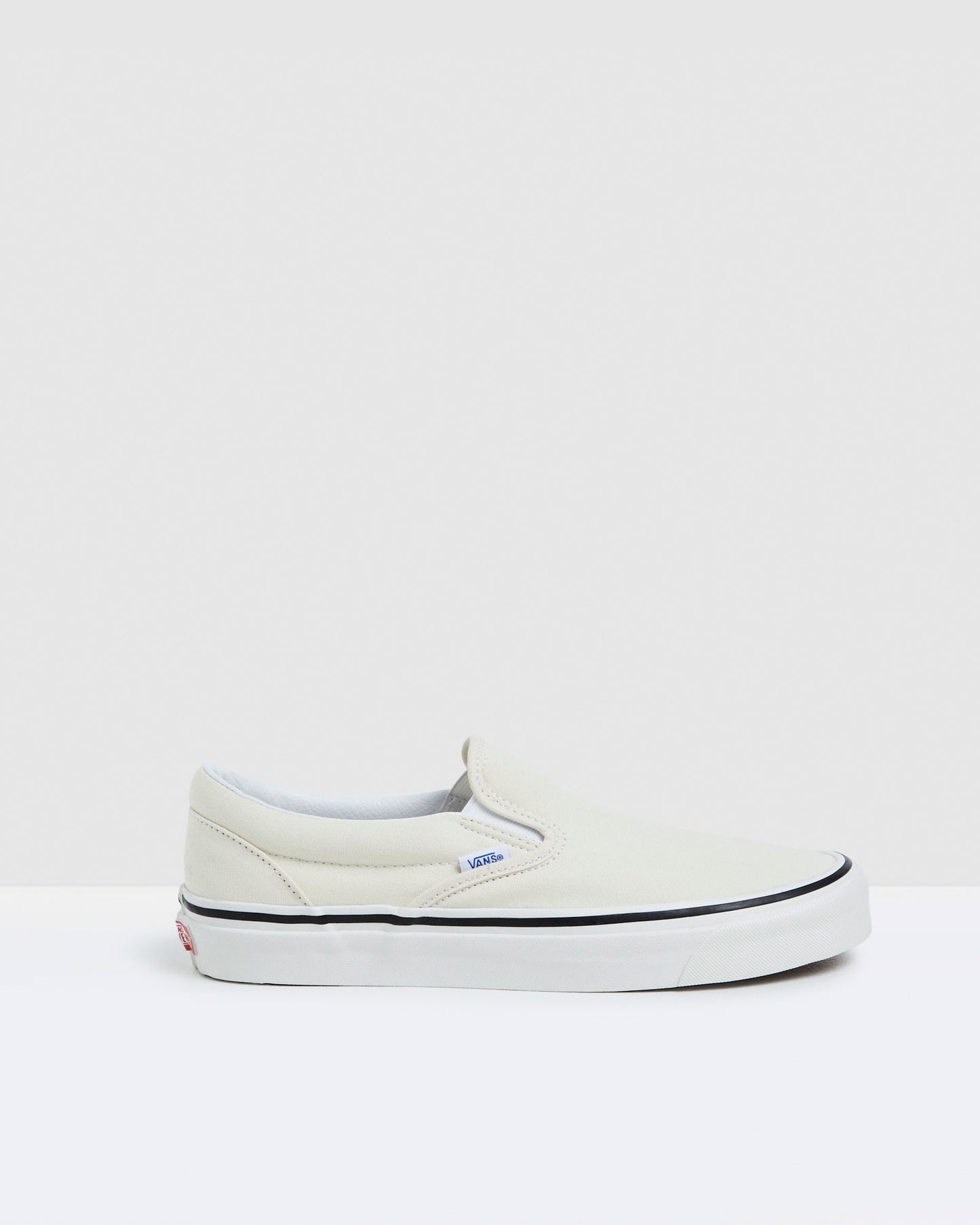 Classic Slip On Sneakers 98 DX OG White