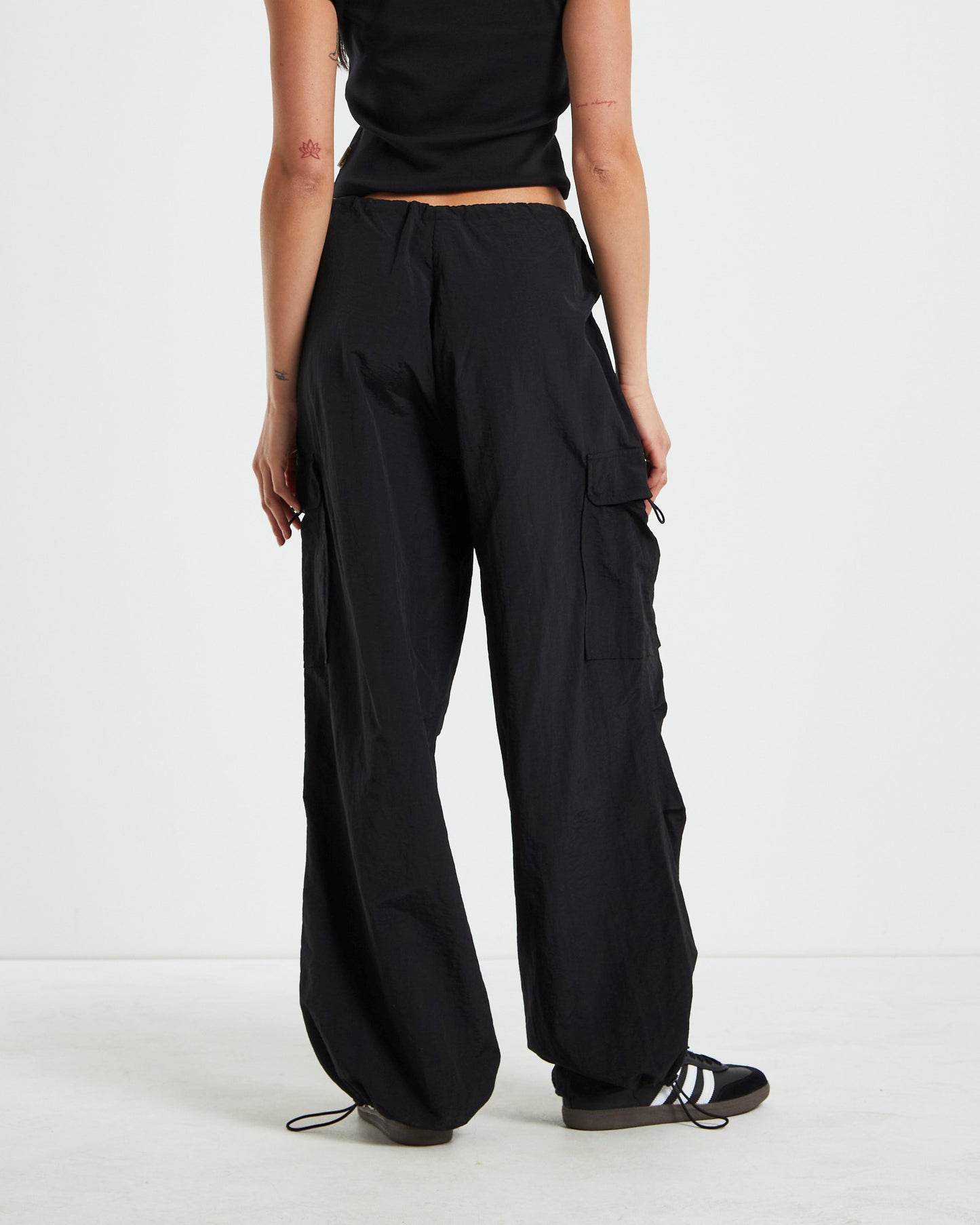 Oakley Low Rise Tech Cargo Pants Black