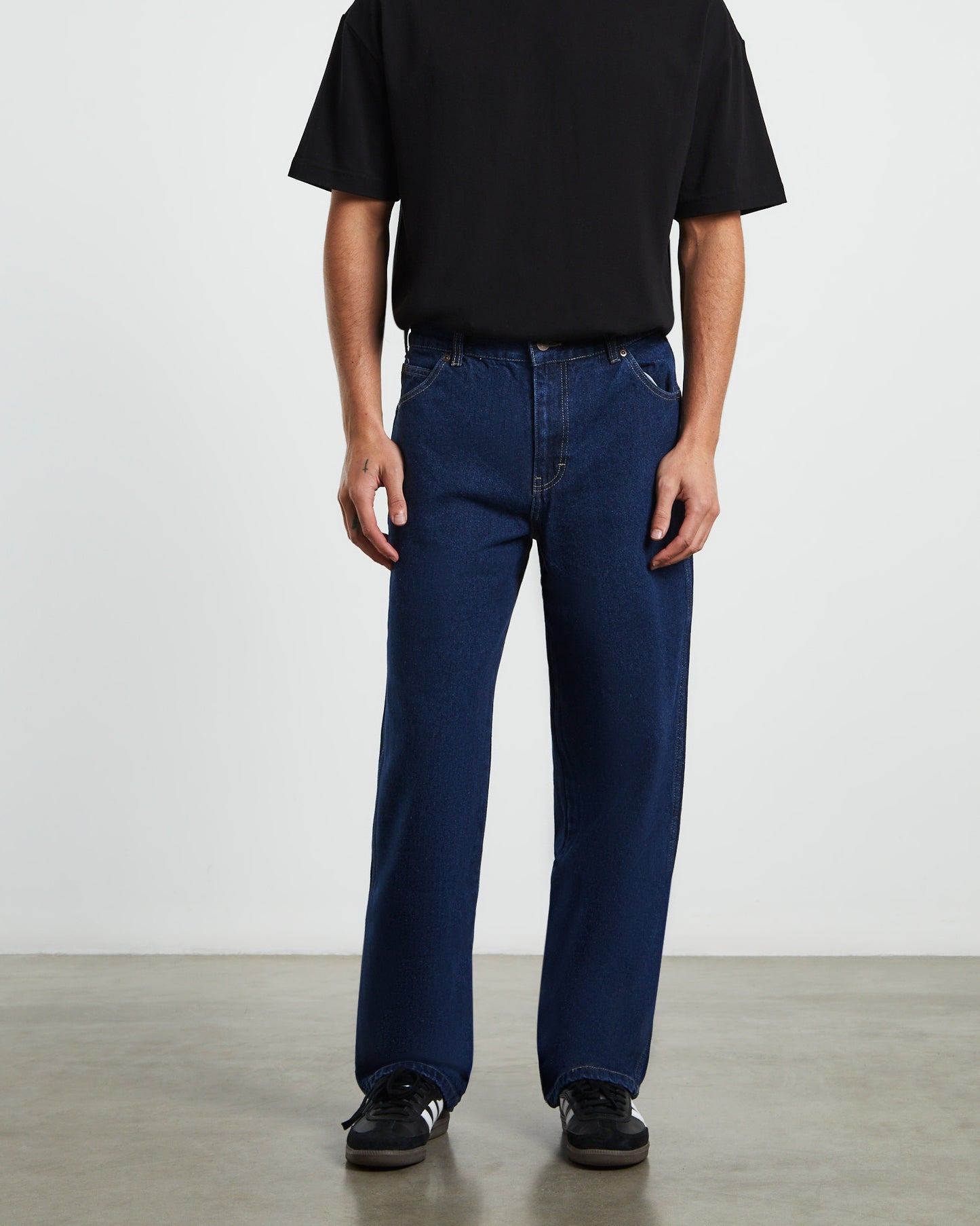 13296 Relaxed Straight Fit Denim Jeans Stone Washed