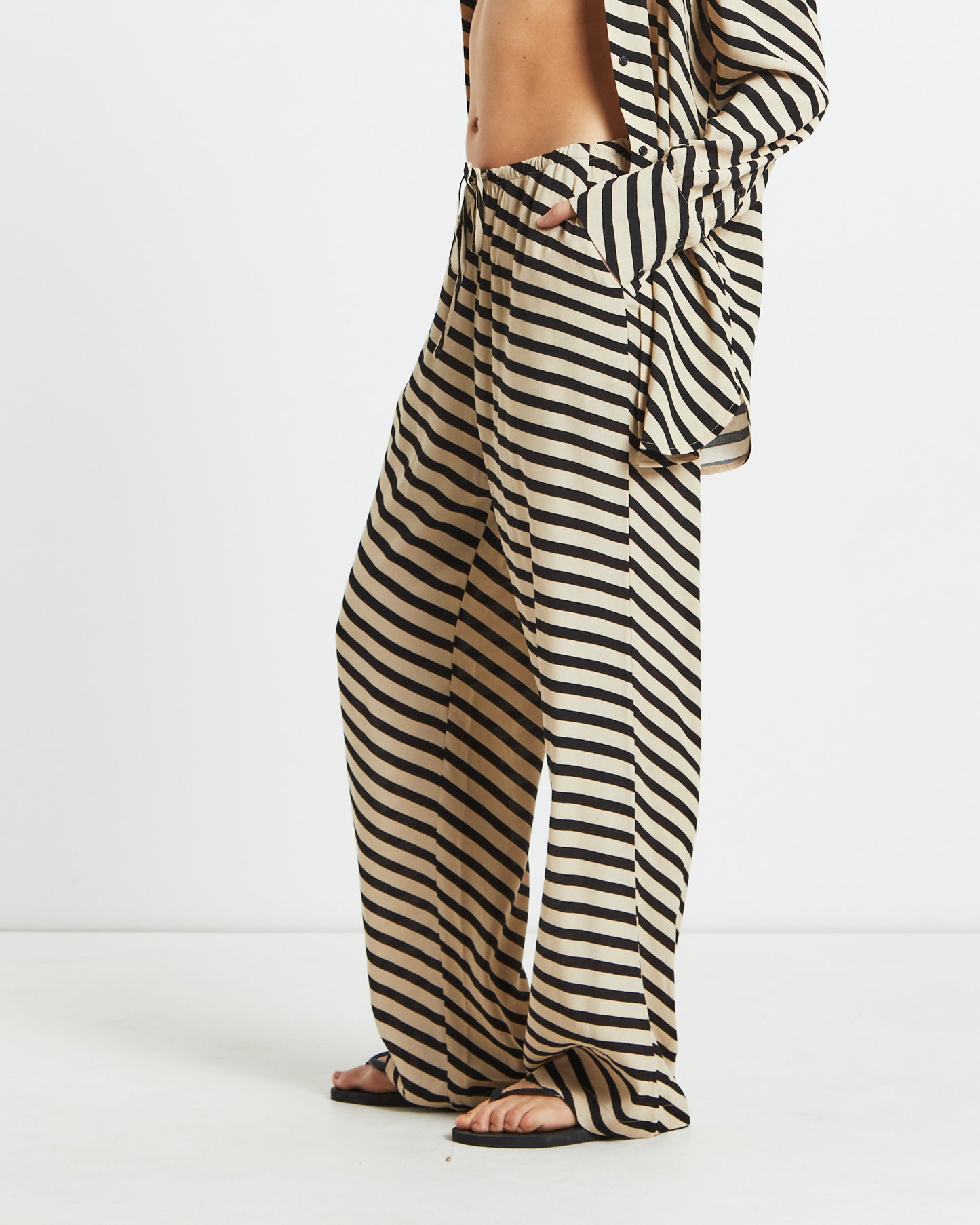 Morgan Printed Crepe Pants in Assorted