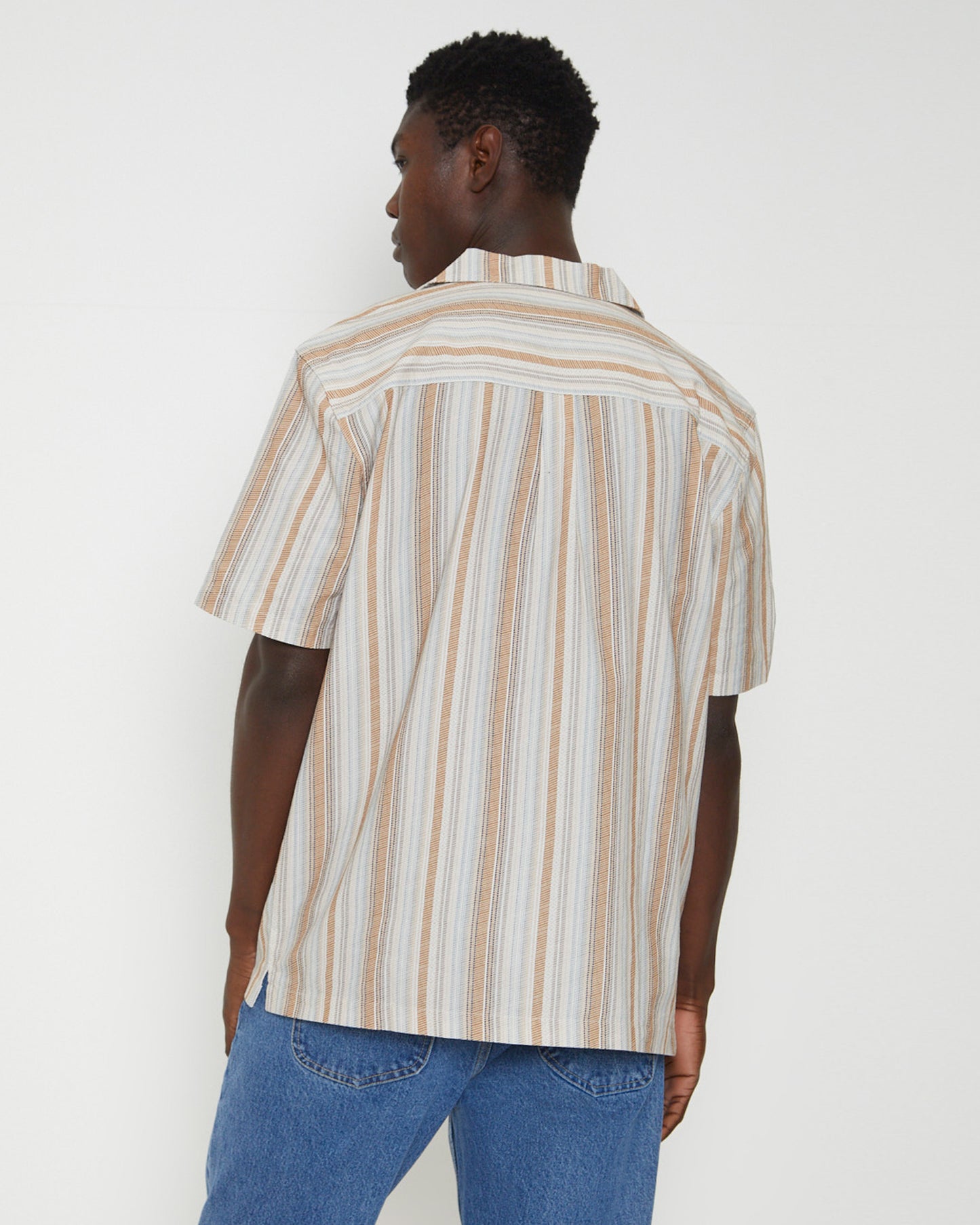 Resort Short Sleeve Shirt in Badlands Stripe White
