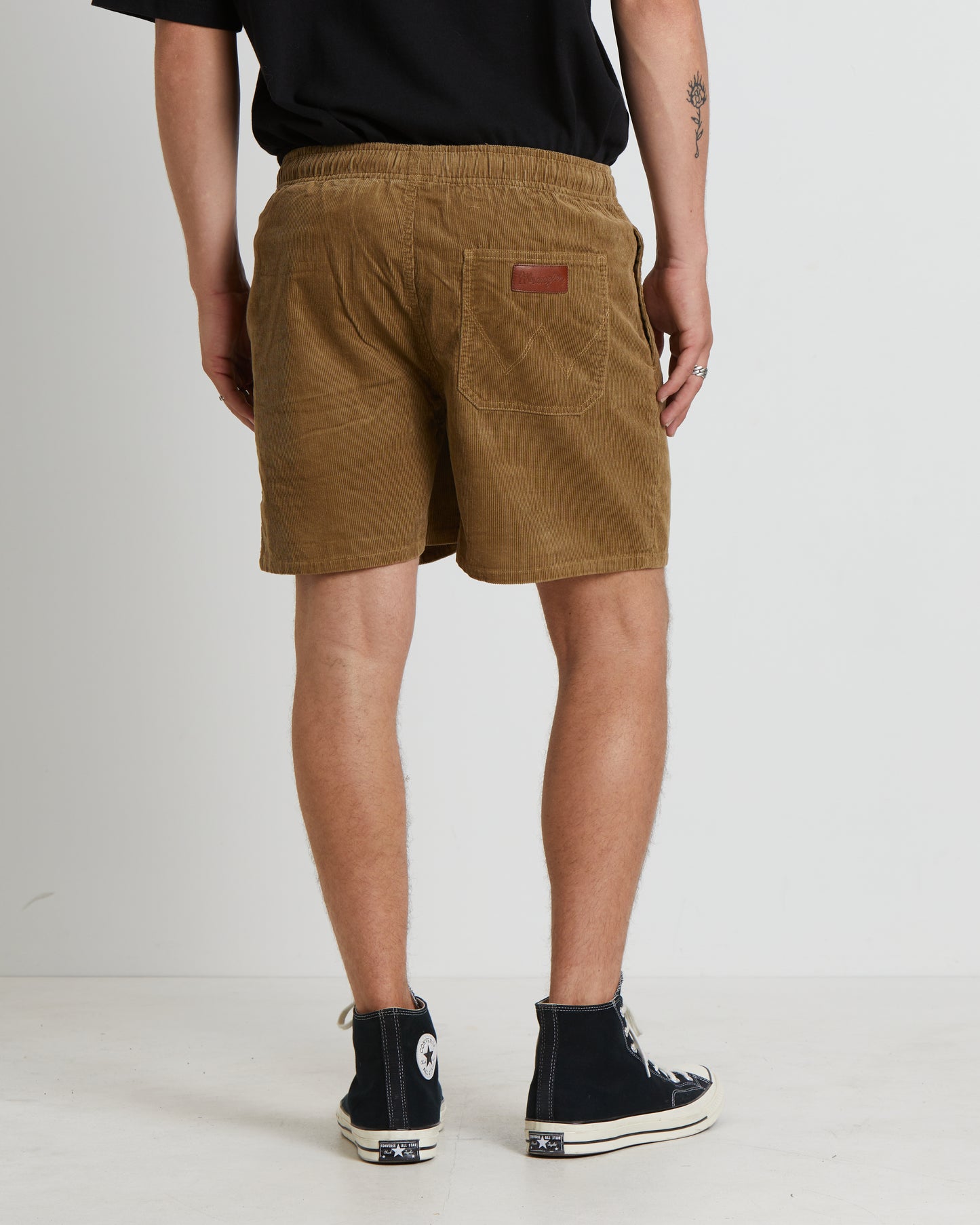 Roomie Shorts in Beach Grass