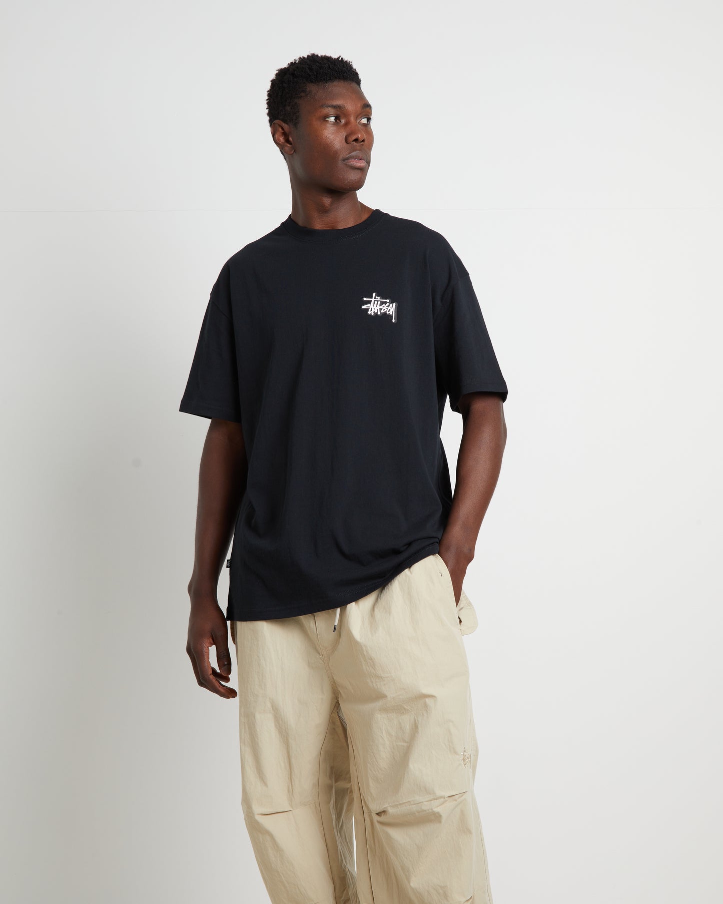 Solid Offset Graffiti Short Sleeve T-Shirt in Black