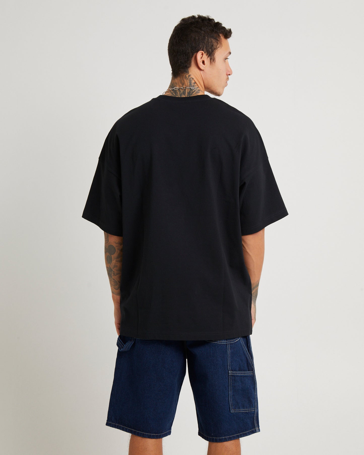 Tri Logo Bulls Oversized T-Shirt in Faded Black