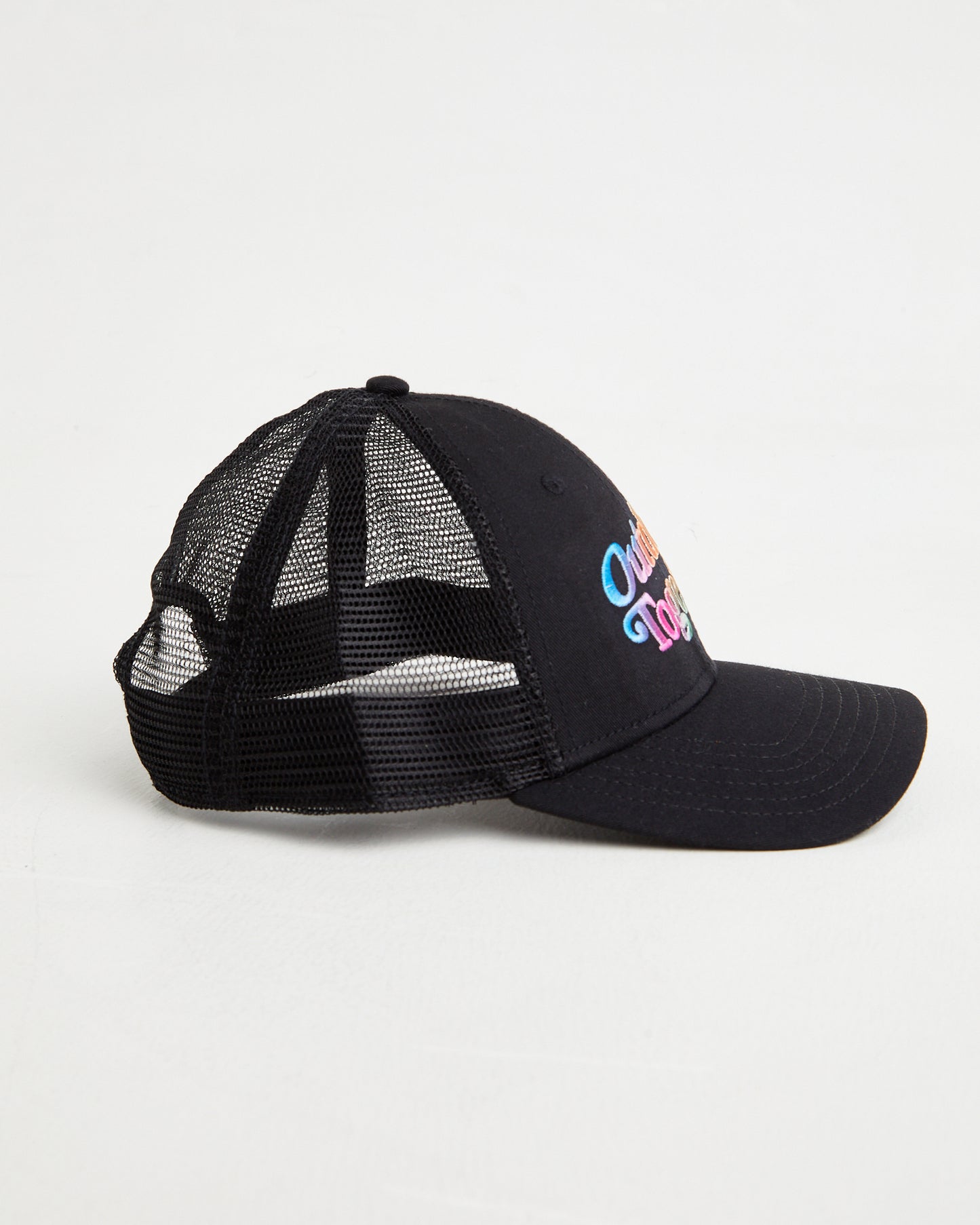 Mudder Trucker Black/Pride Graphic