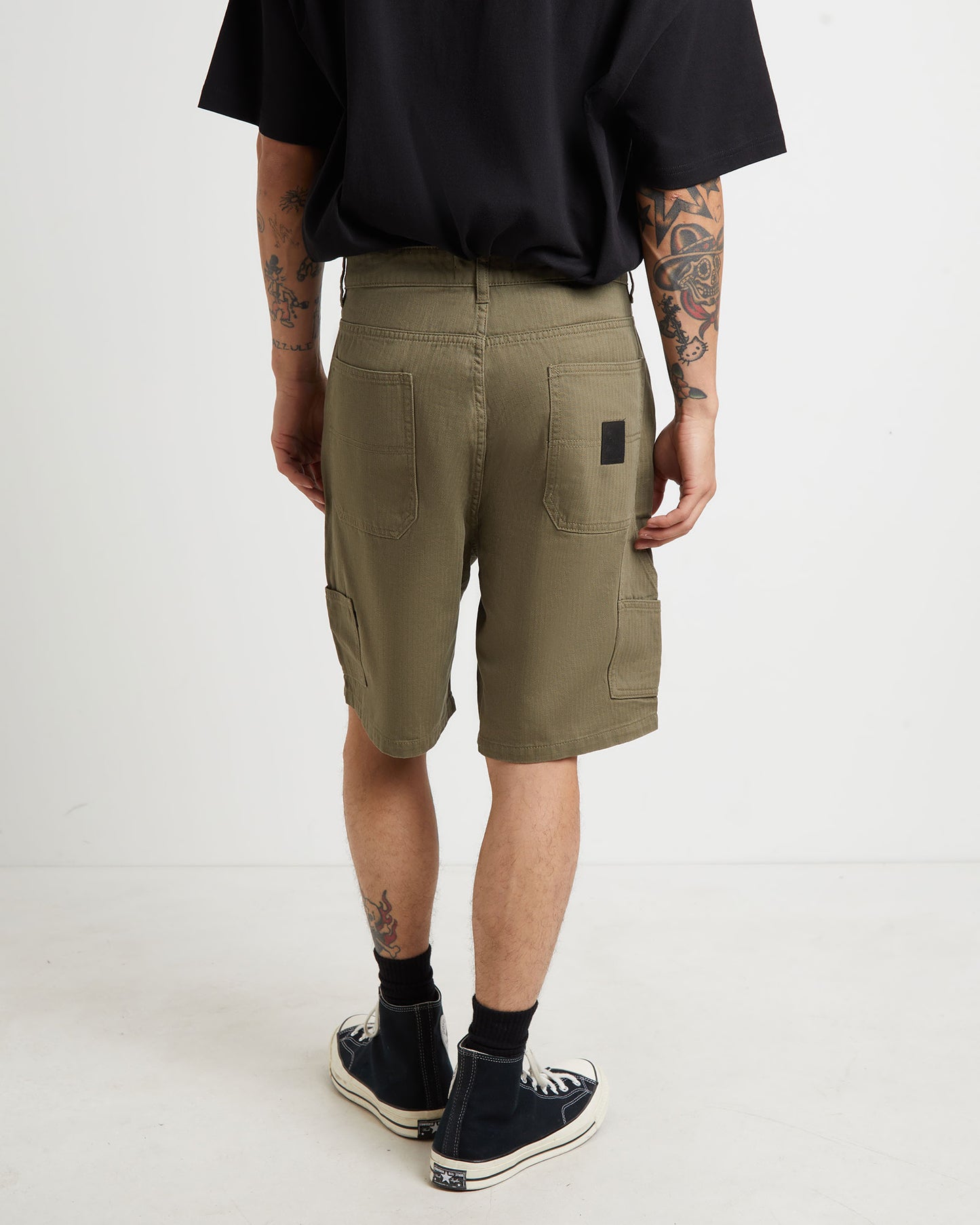 Distent Walkshorts in Cadet Green