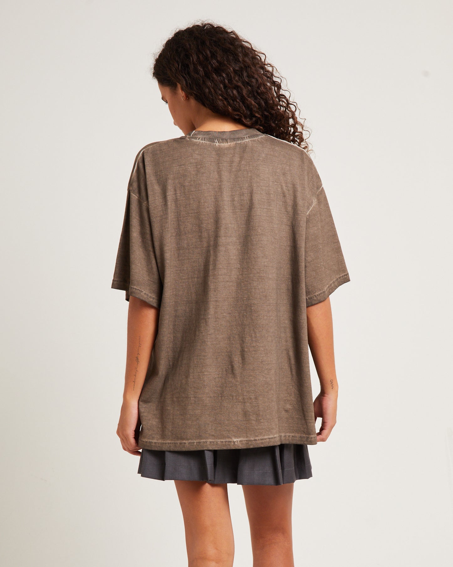 Dream Less Oversized Tee Chocolate