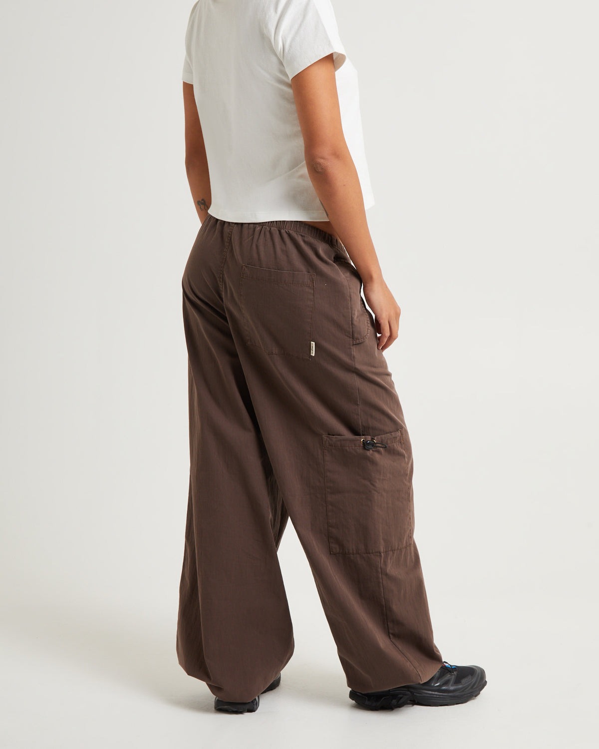 Haru Parachute Cargo Pants VINTAGE BROWN