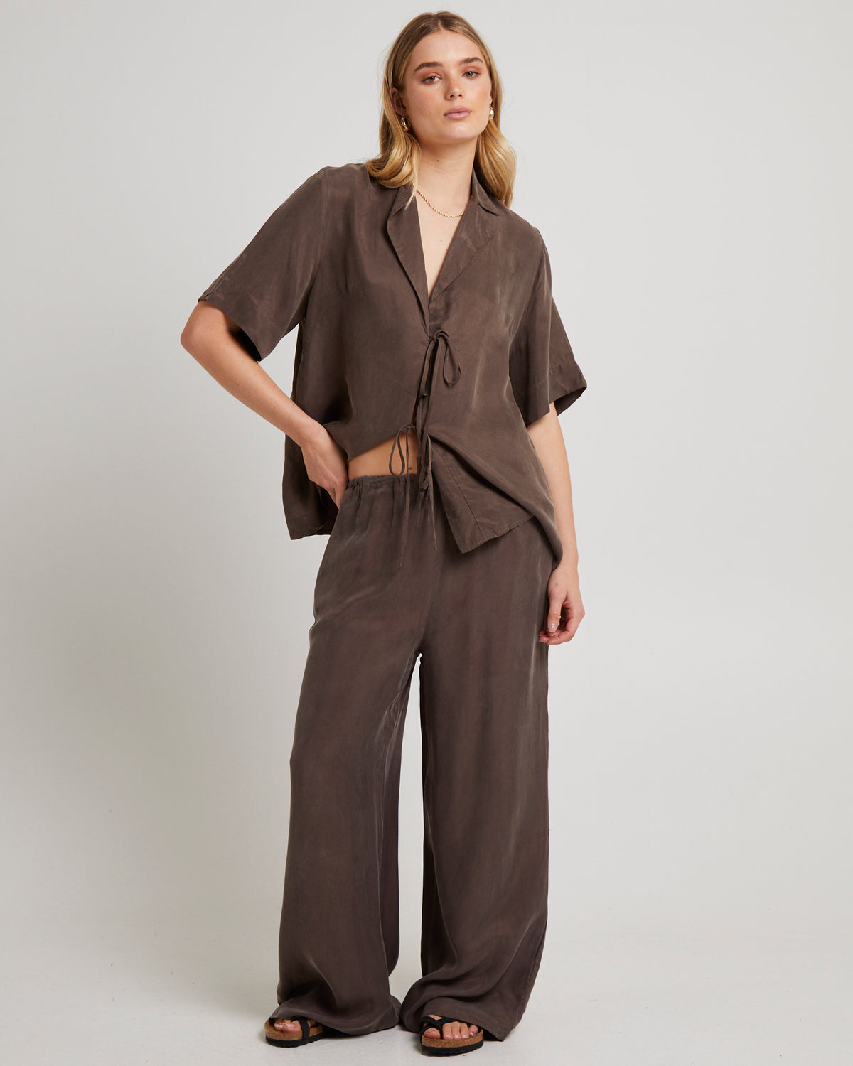 Tie Up Blouse CHOCOLATE