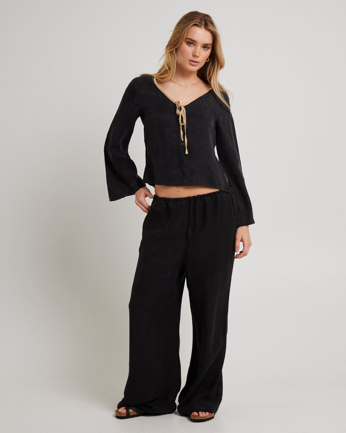 Contrast Tie Top CHARCOAL