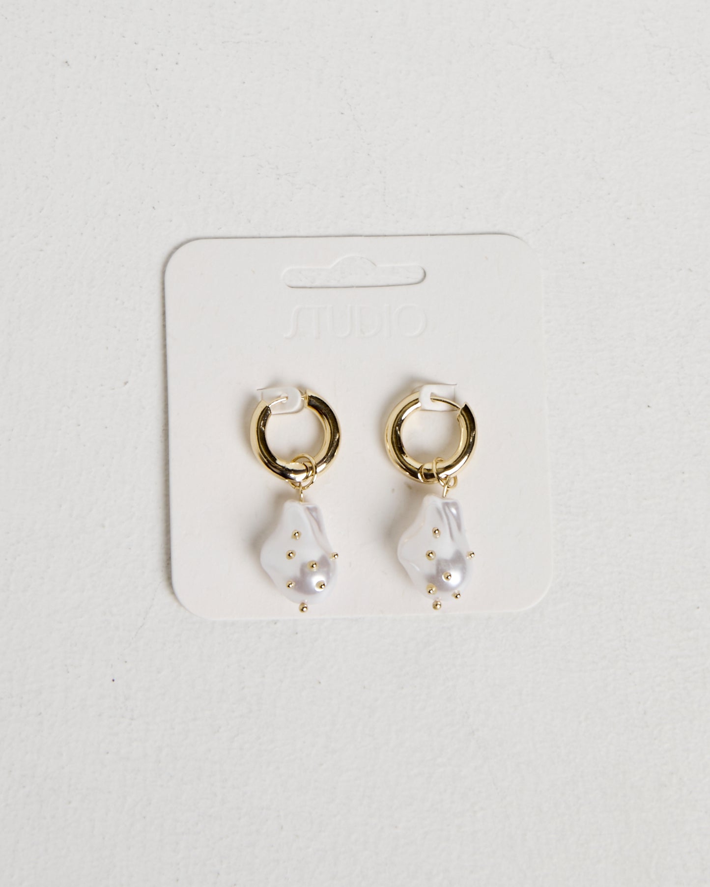 Mallan Pearl Earings