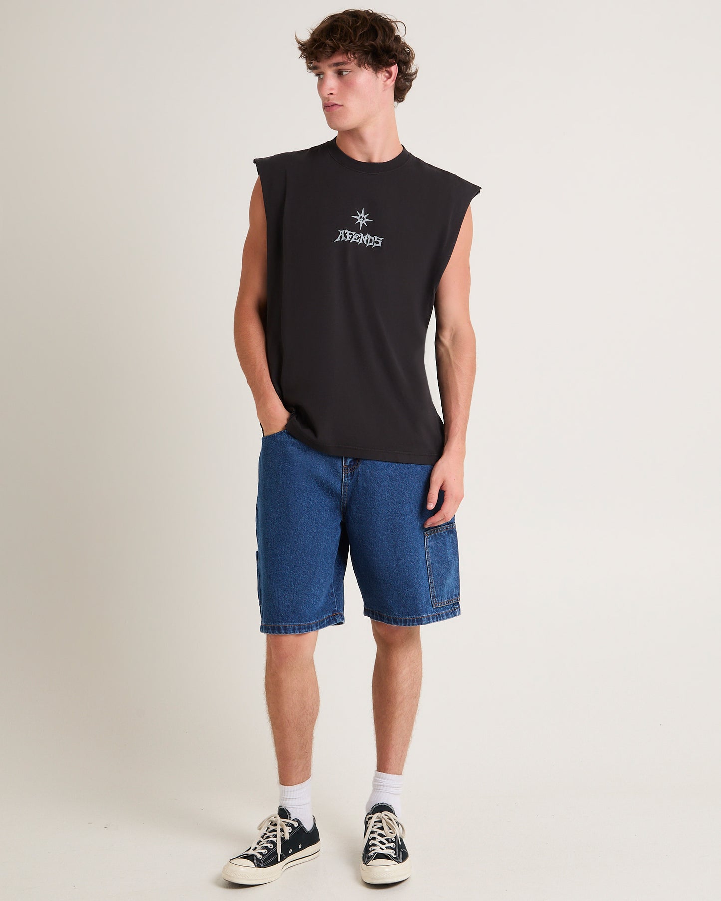 Peace Out Sleevless T-Shirt in Stone Black