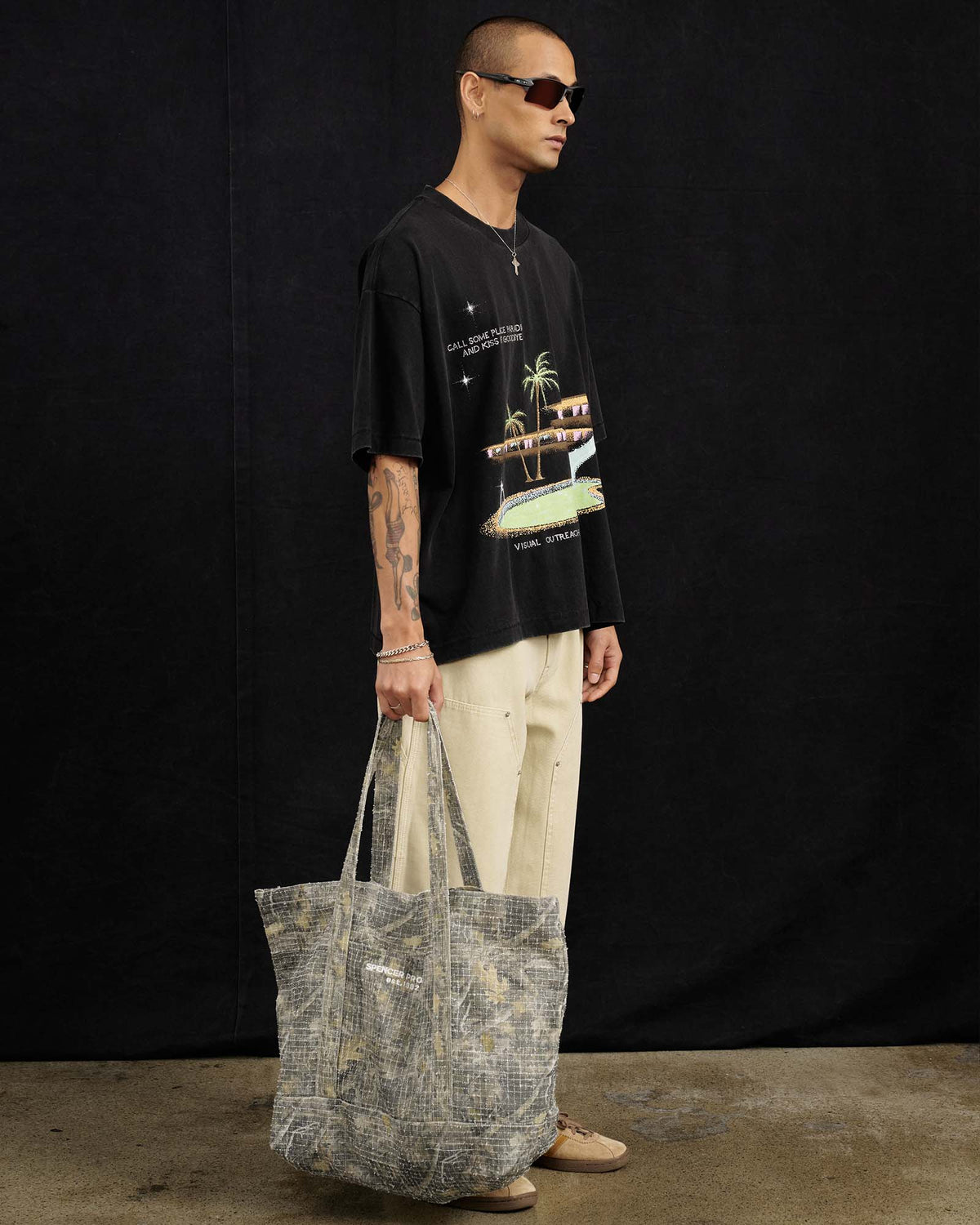 Motel Swimming Pool T-Shirt WASHED BLACK