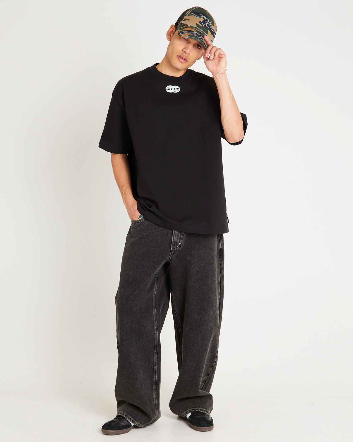 Fantasy T-Shirt BLACK