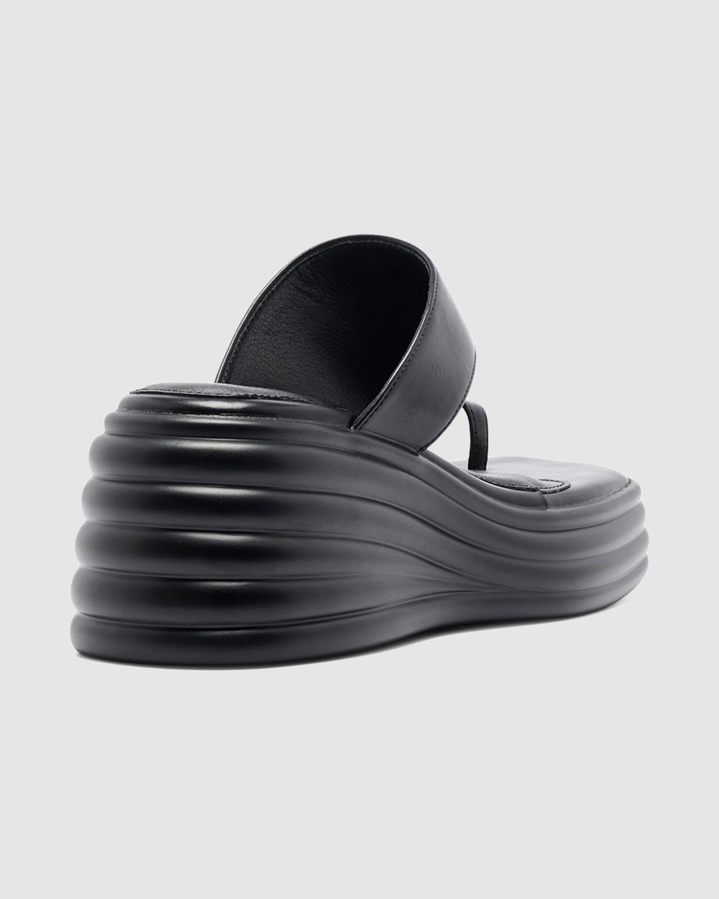 Finale Wedge Sandal