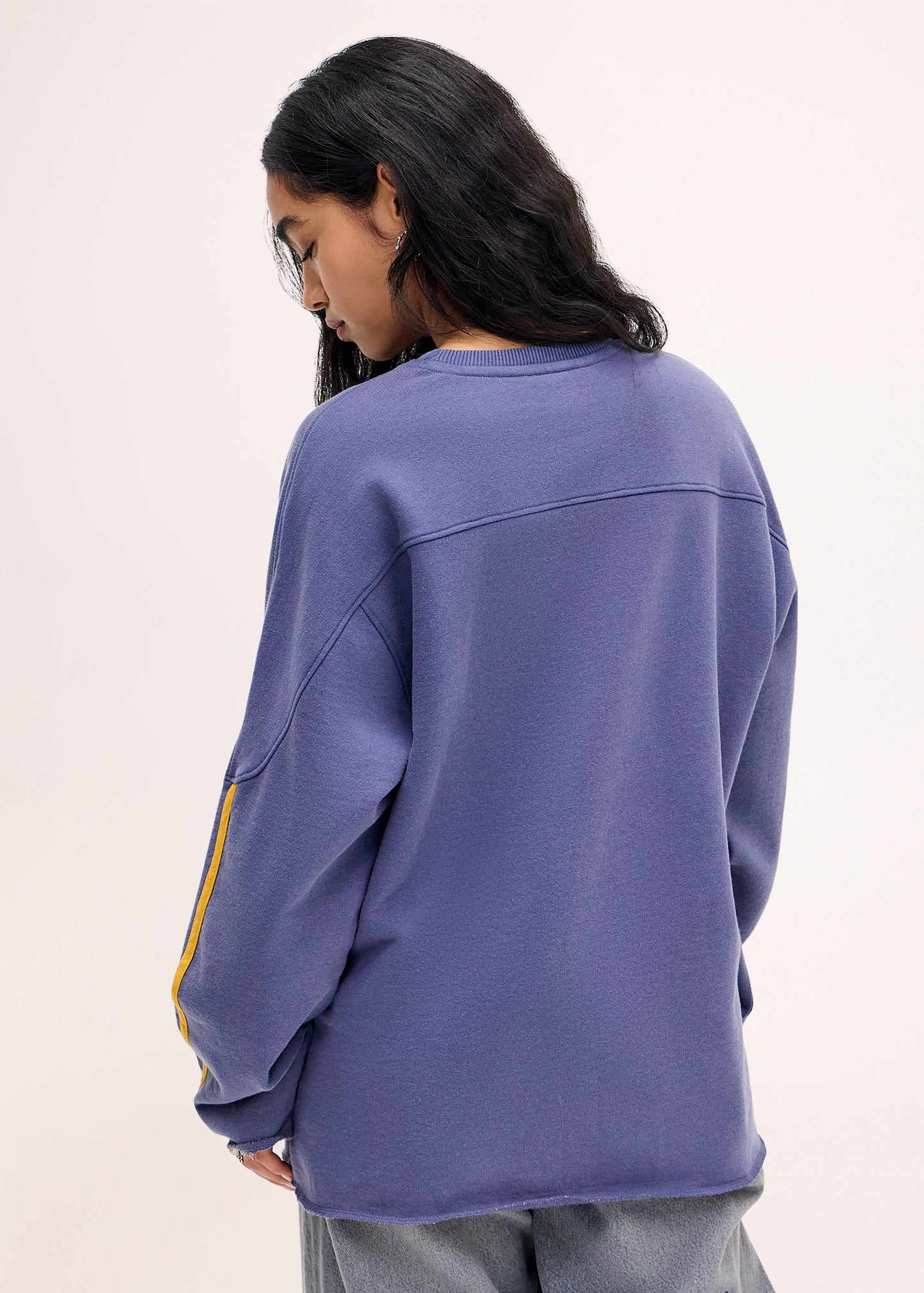 BDG APPLIQUE NUMBER SWEAT