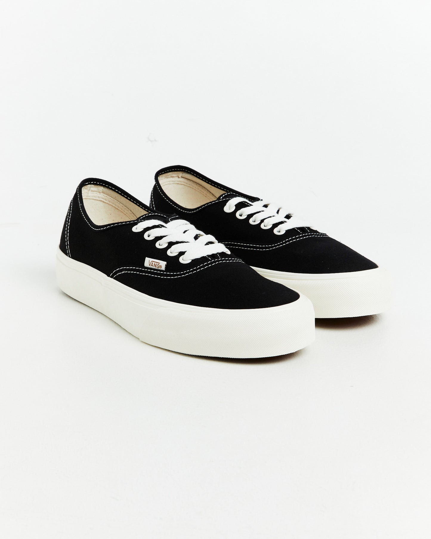 Authentic VR3 Marshmallow Black