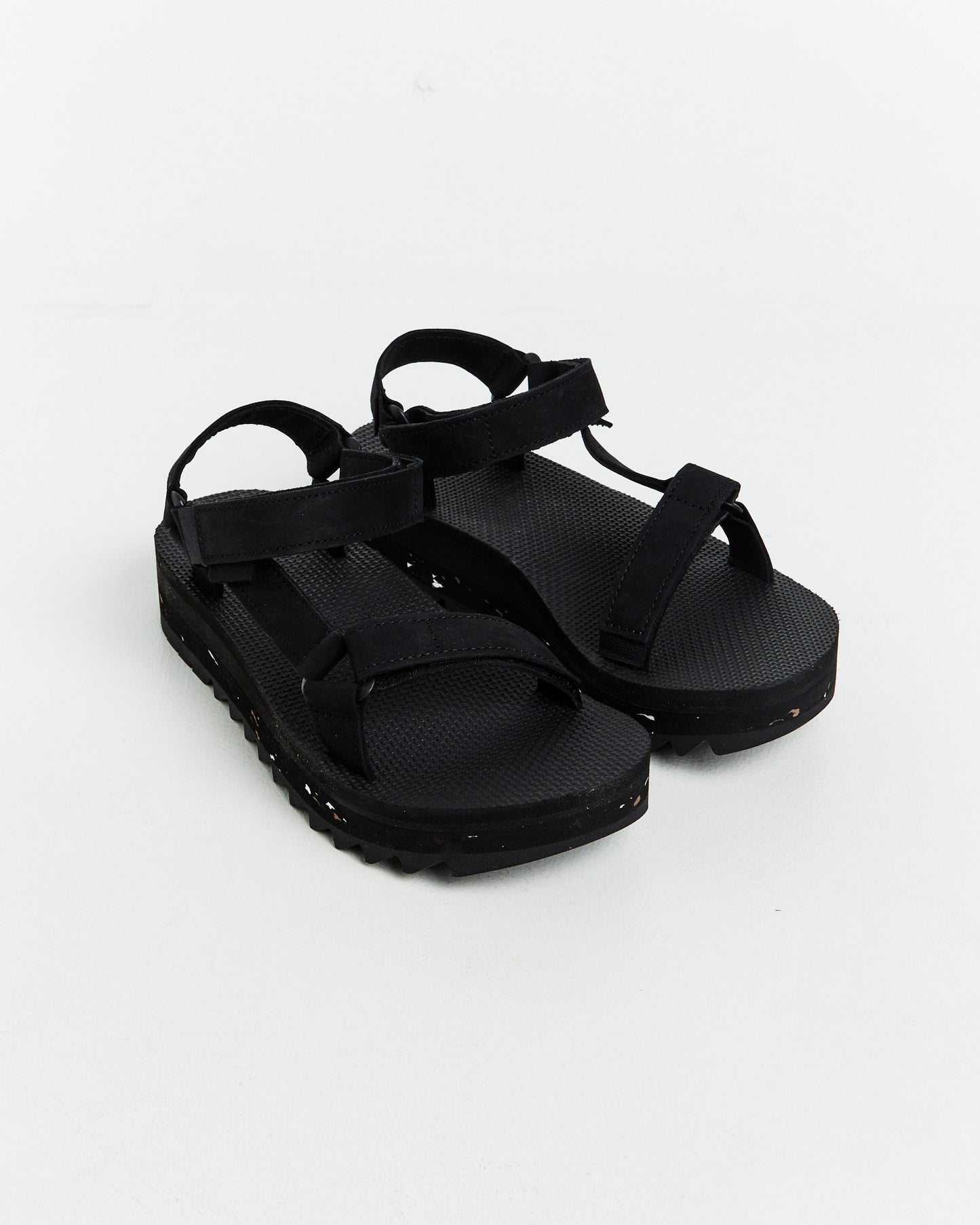 W Universal Ceres Sandals Black