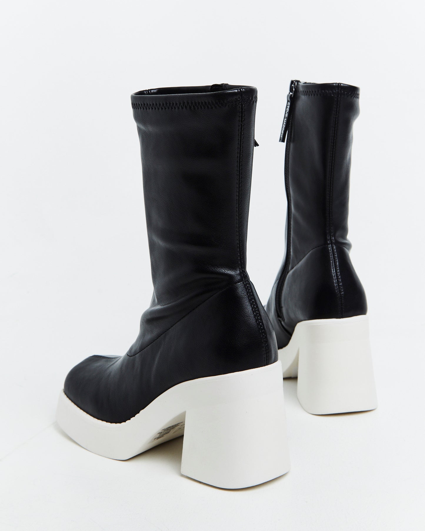 Uptake Boots Black
