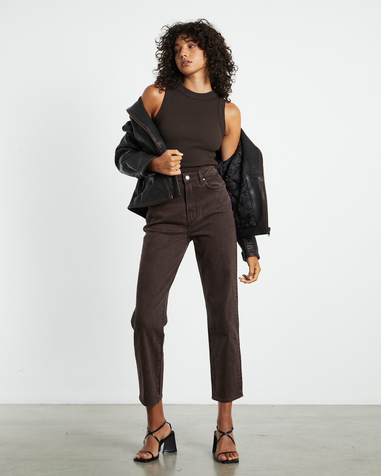 Jonesy Singlet Expresso Brown