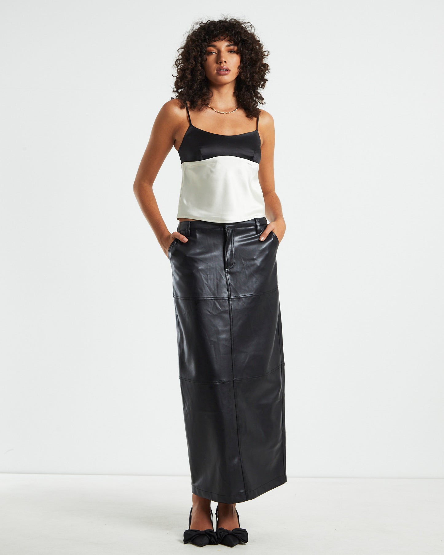 Amanda Colour Block Slip Top Mono Black
