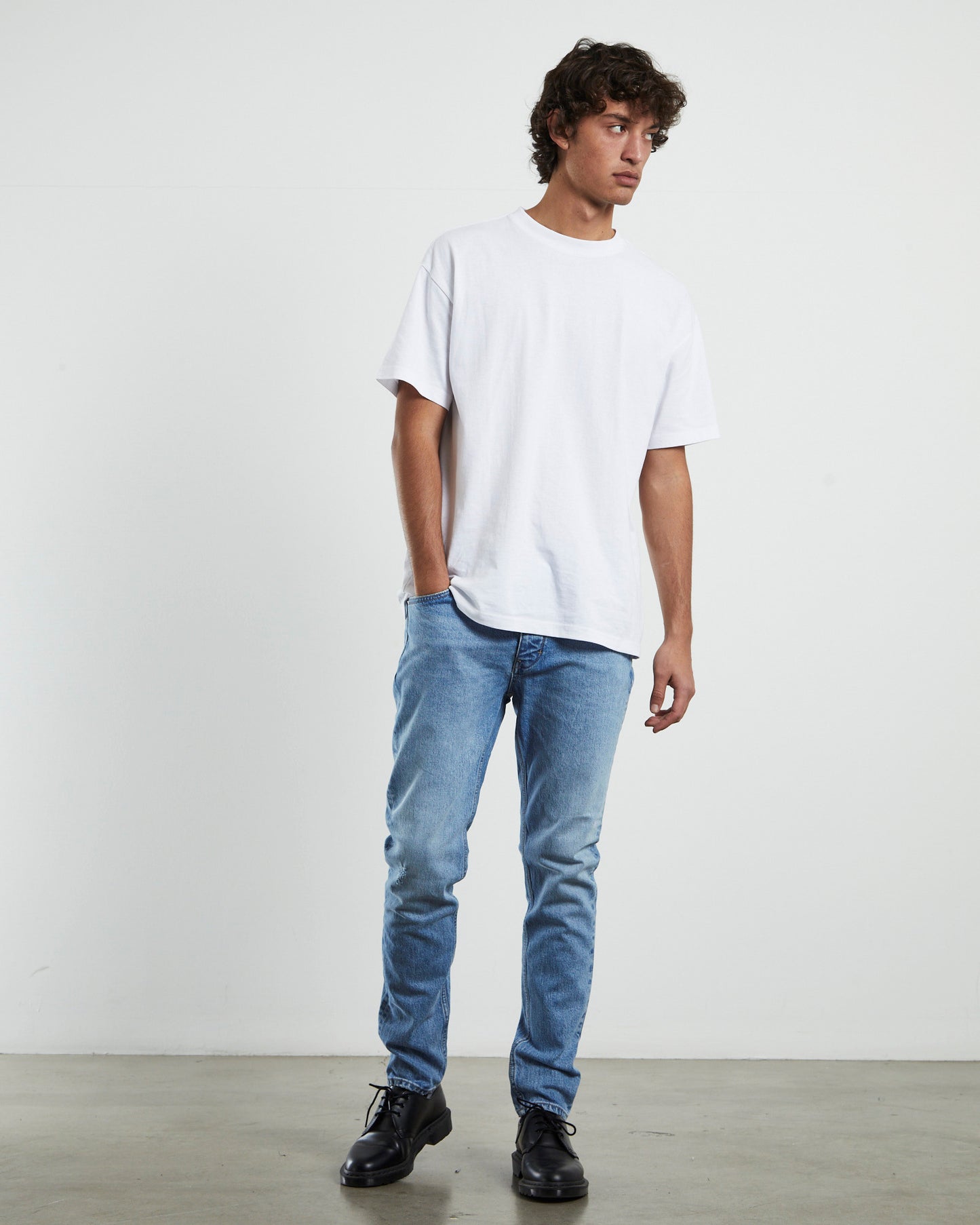 Ray Tapered Slim Denim Jeans Disorder