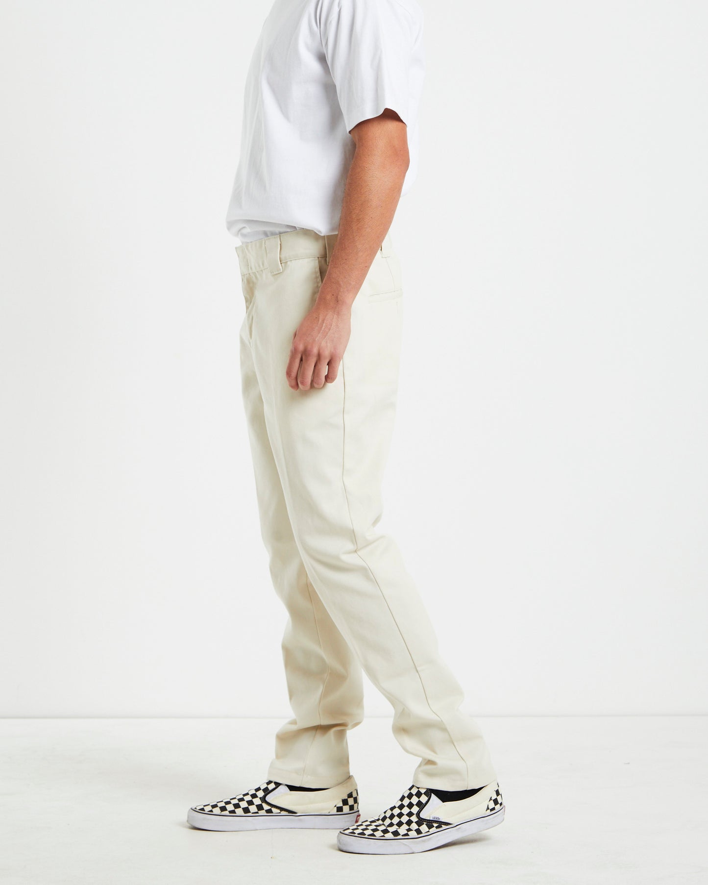 872 Slim Tapered Pants in Bone