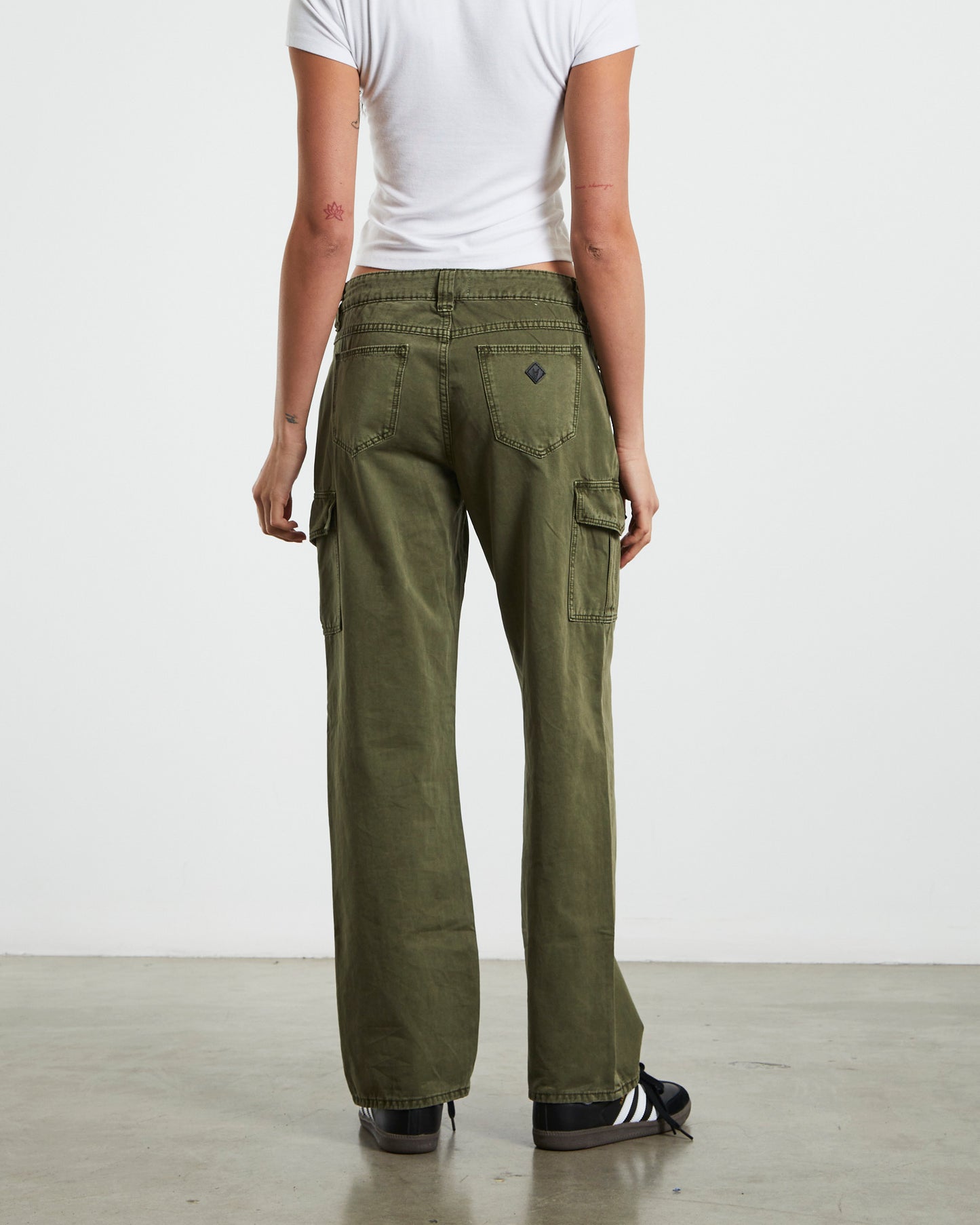 A Low Carrie Cargo Pants in Y2K Green
