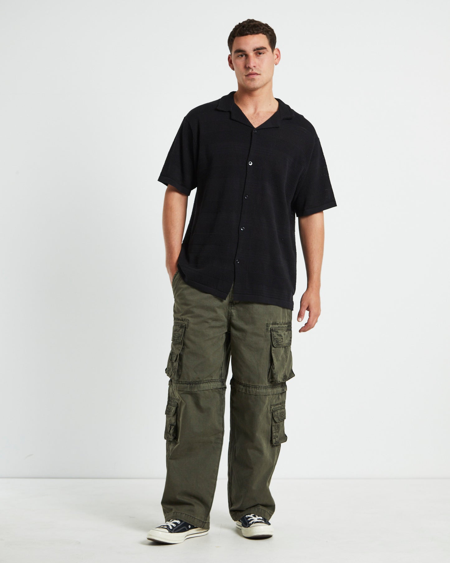 Knitted Short Sleeve Resort Shirt in Black