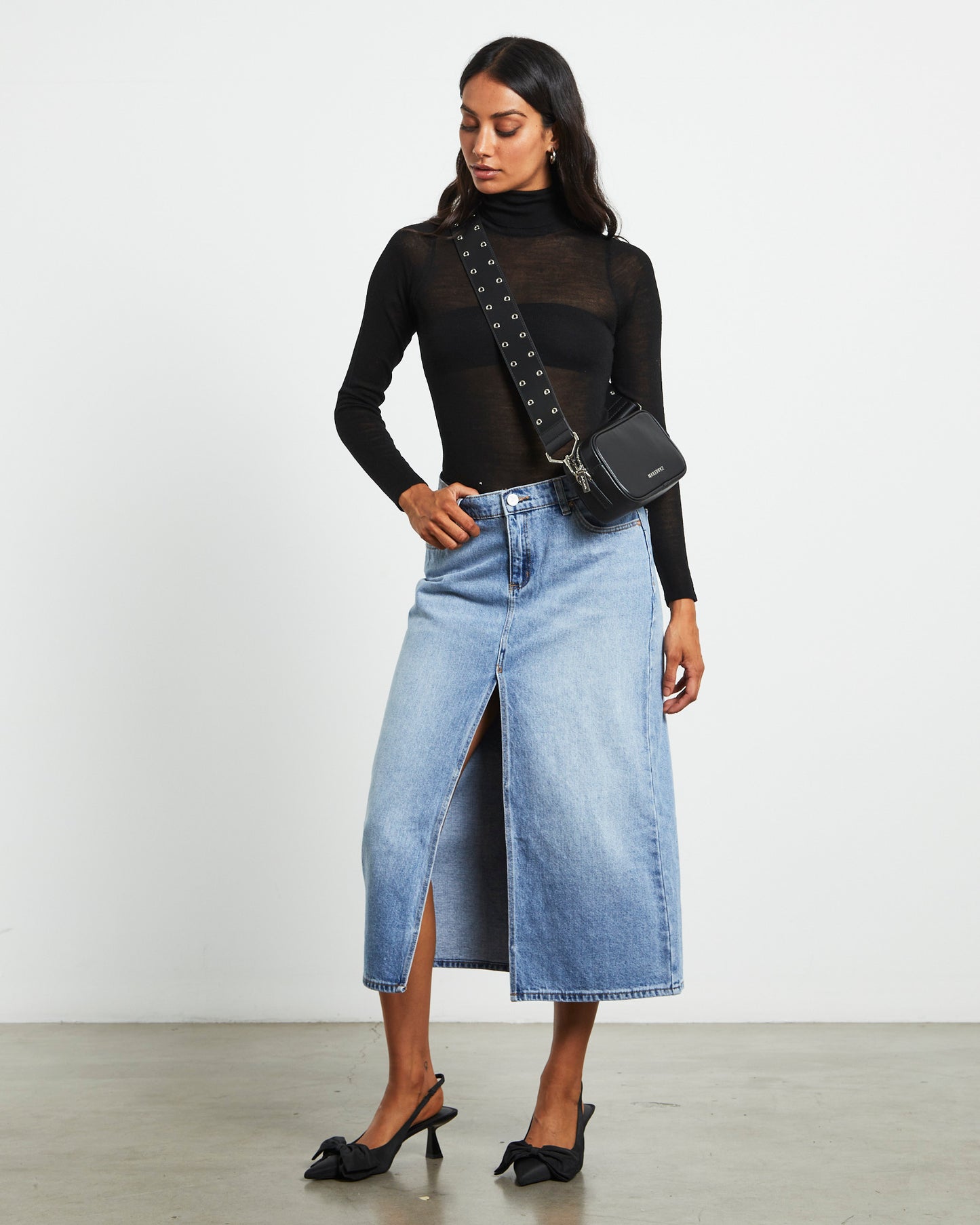 Turtle Neck Long Sleeve Top in Black