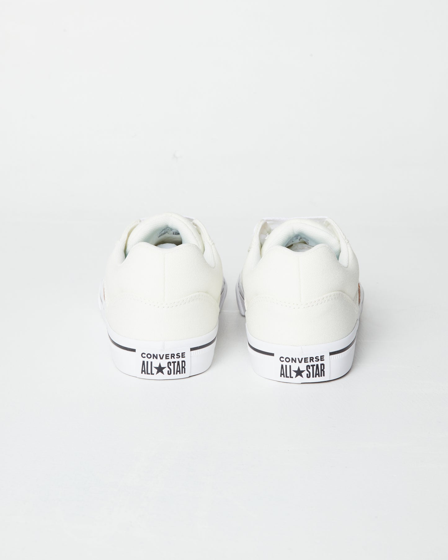 El Distrito 2.0 Craft Remastered Ox Senakers in Egret White