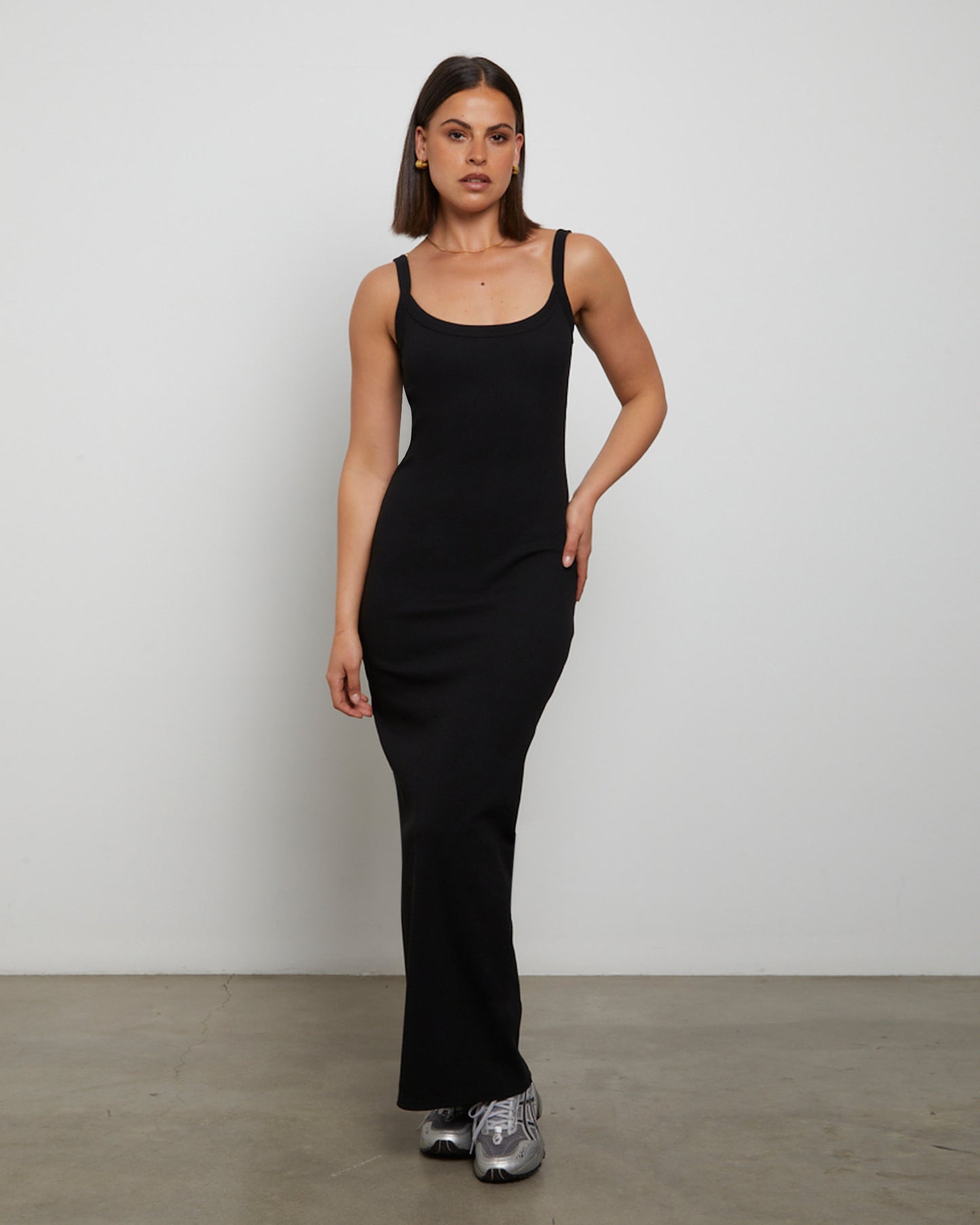 Backless Midi Dress in Black